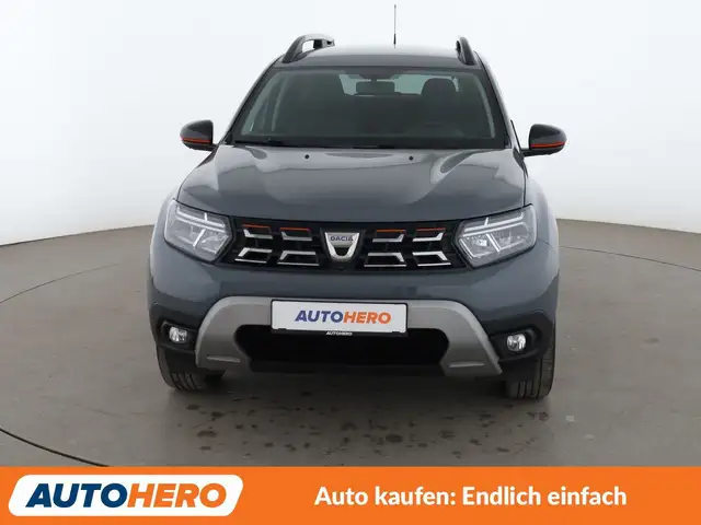 Dacia Duster view 9
