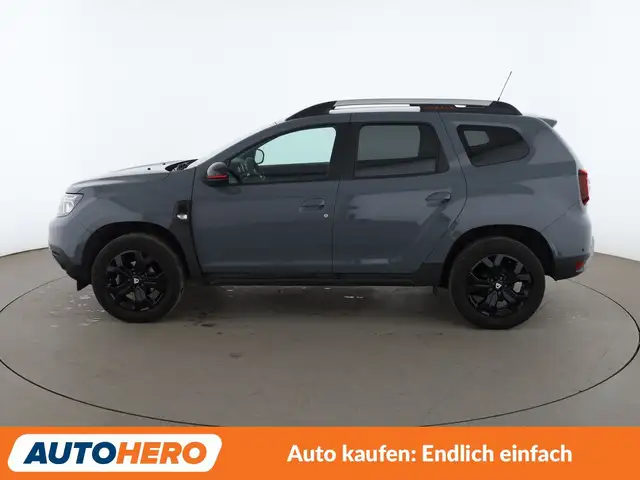 Dacia Duster view 3