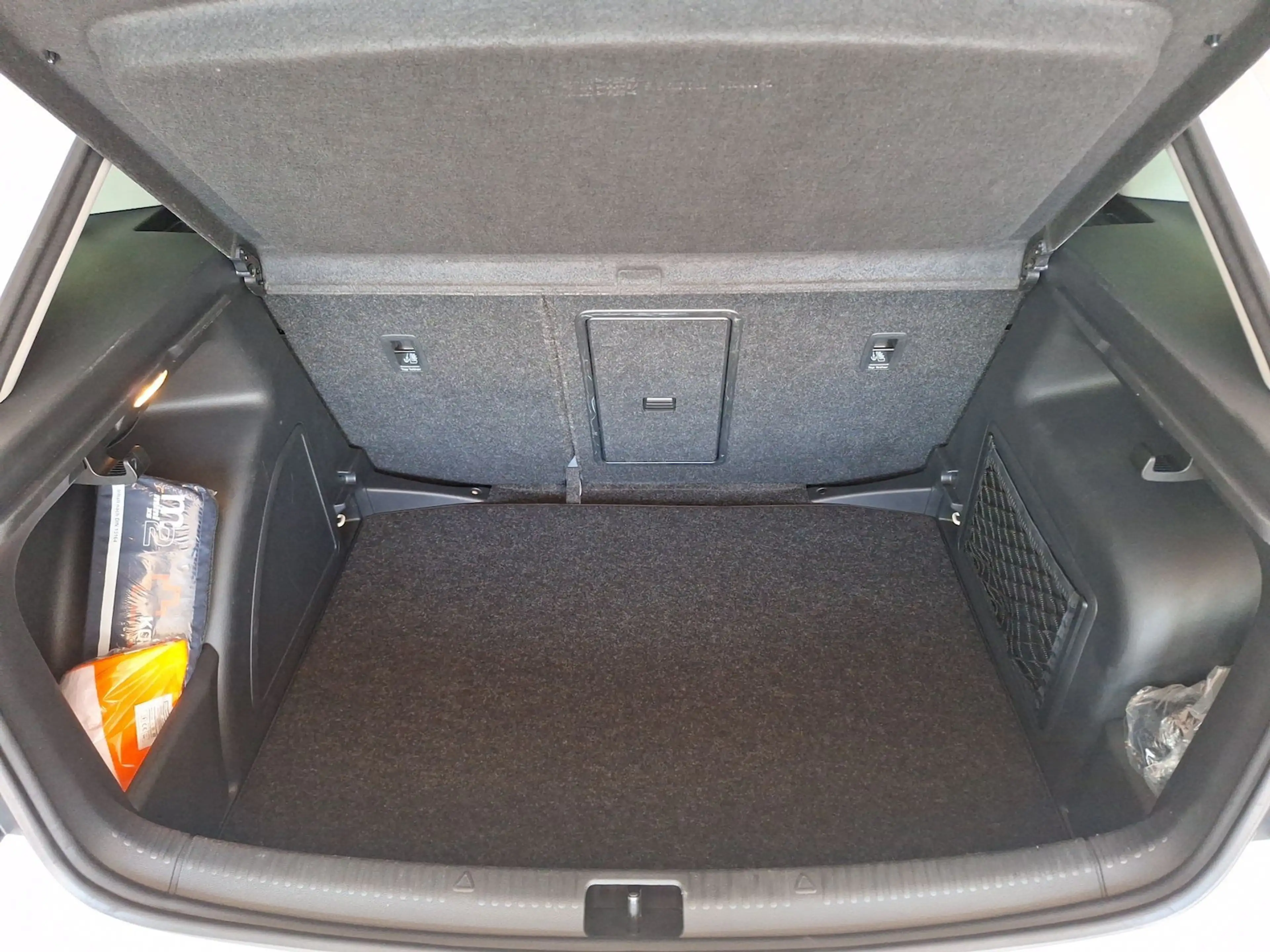 Skoda Rapid/Spaceback Spaceback Joy Mod. 2017 Pano*AHK*Navi*PDC*SHZ — photo 11
