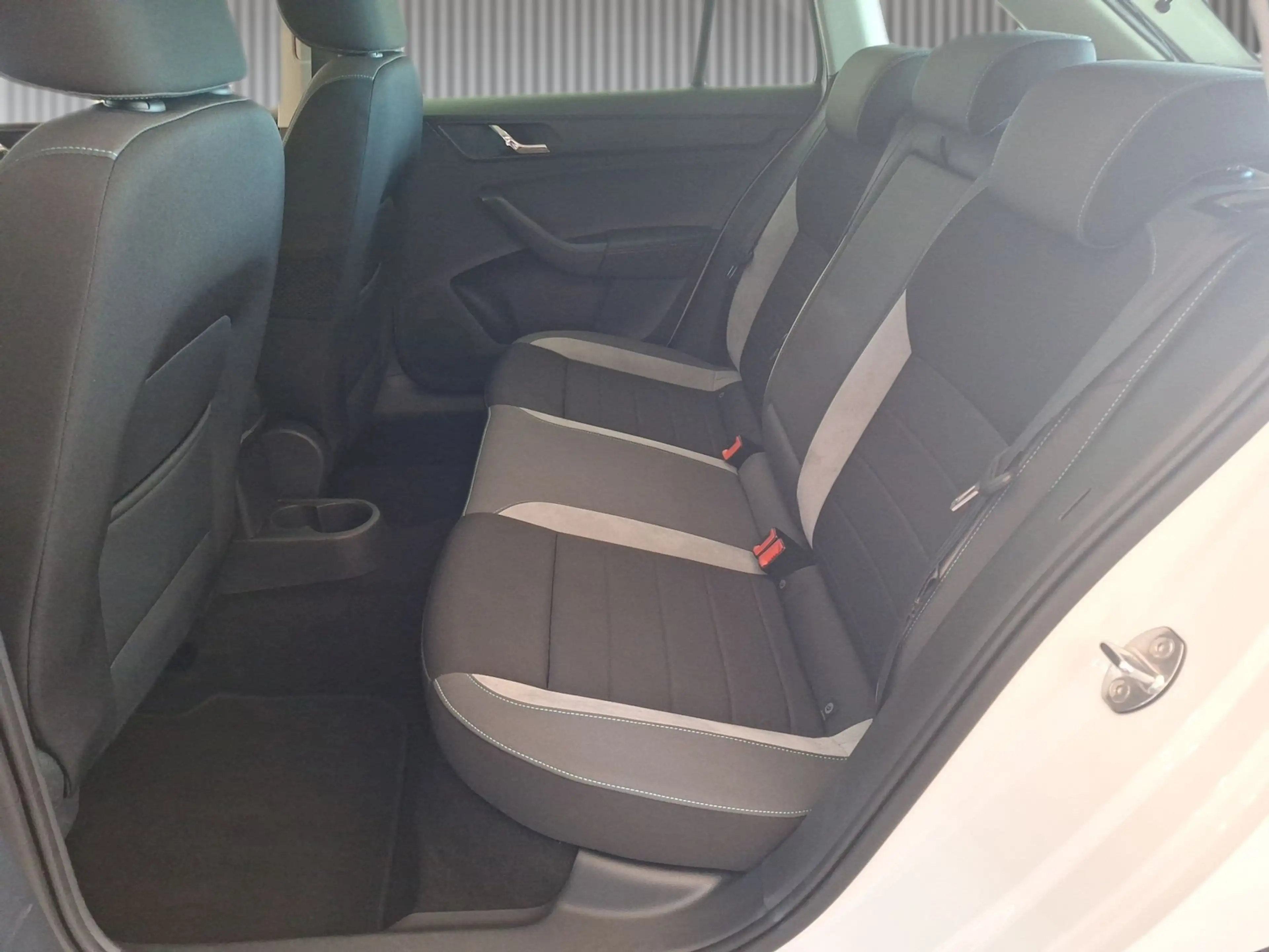 Skoda Rapid/Spaceback Spaceback Joy Mod. 2017 Pano*AHK*Navi*PDC*SHZ — photo 10