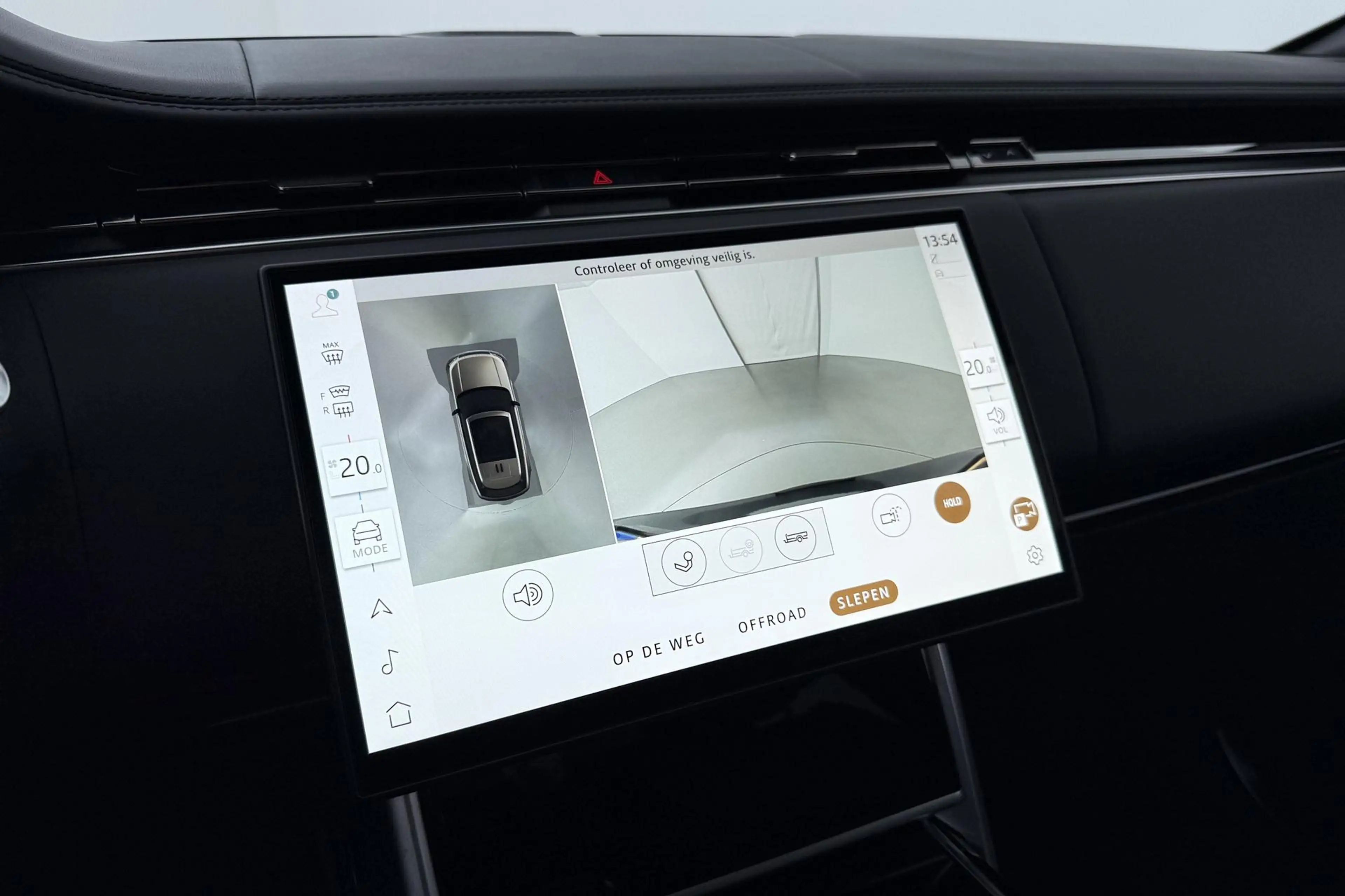 Land Rover Range Rover 3.0 P550e Autobiography | Rear Seat Entertainment — photo 28