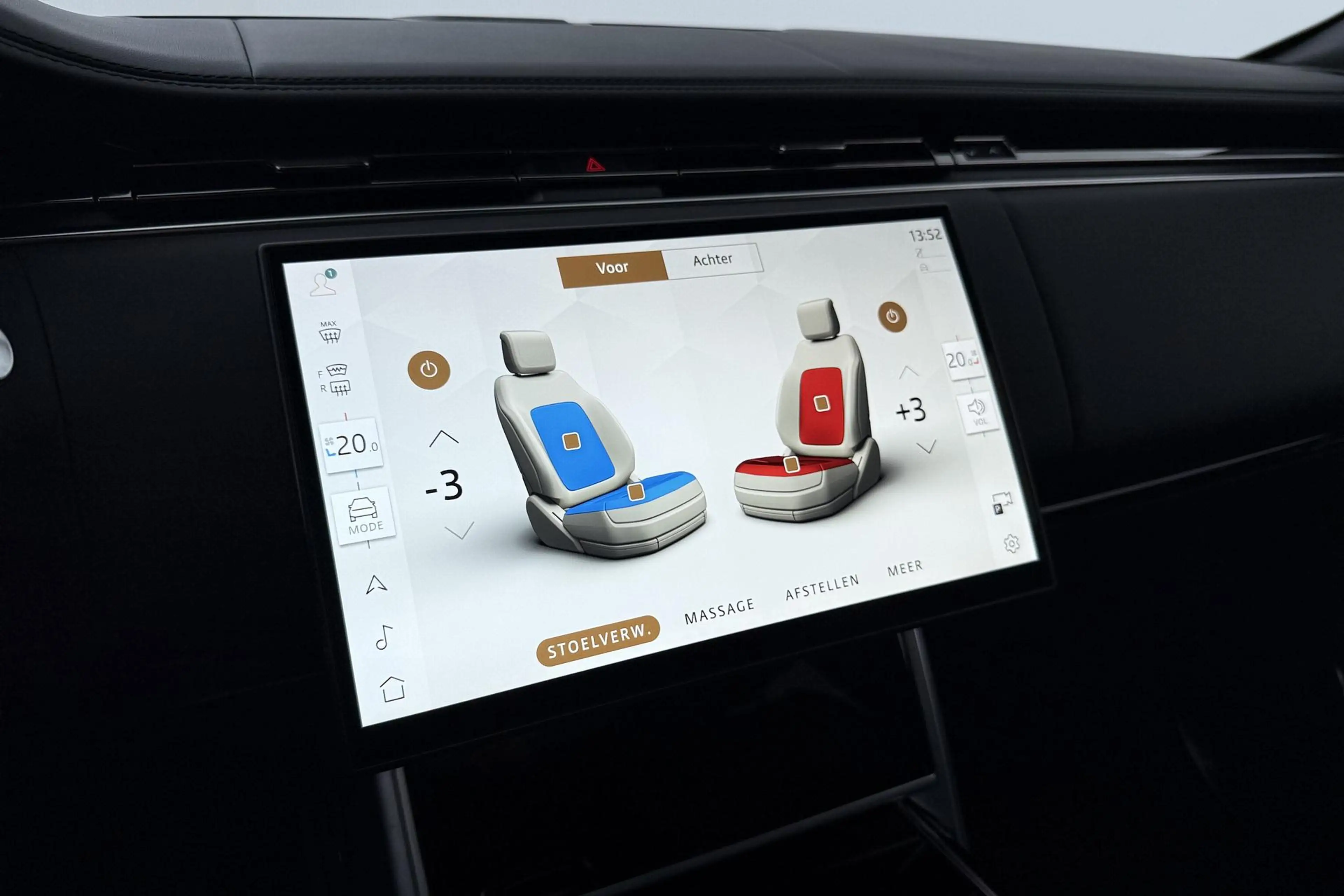 Land Rover Range Rover 3.0 P550e Autobiography | Rear Seat Entertainment — photo 26