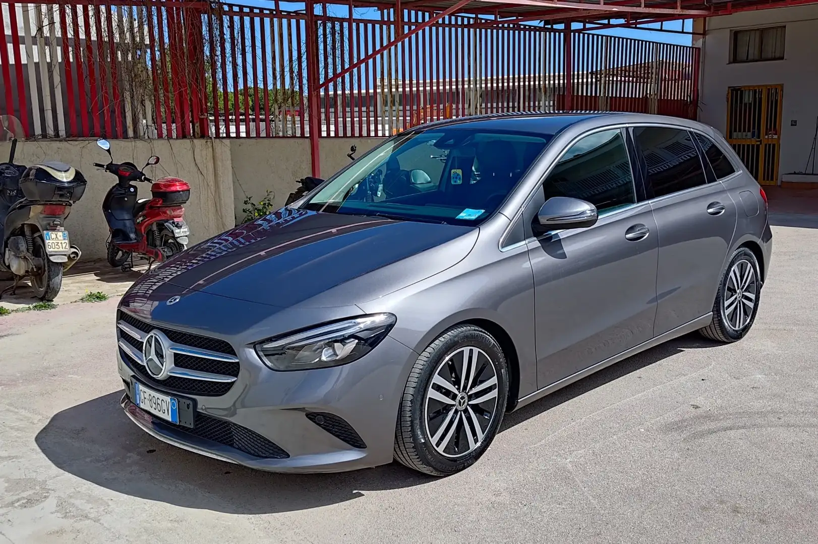 Mercedes-Benz B 180 d Business Extra auto - 2