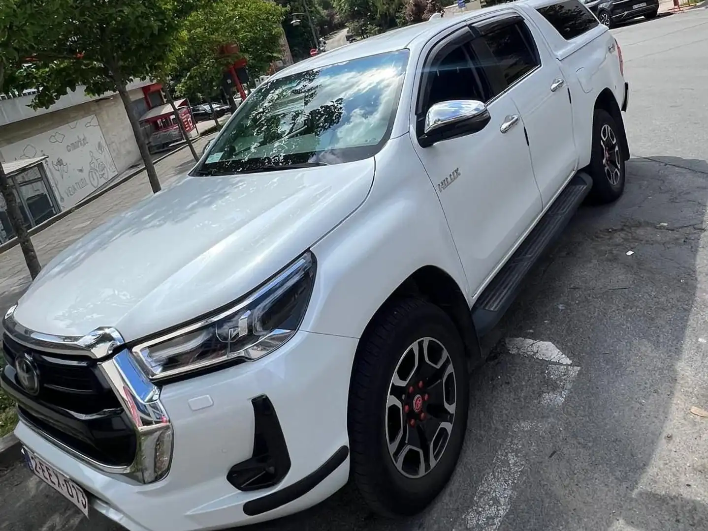 Toyota Hilux Hilux 2.8 D-4D 4WD Invincible Blanc - 1