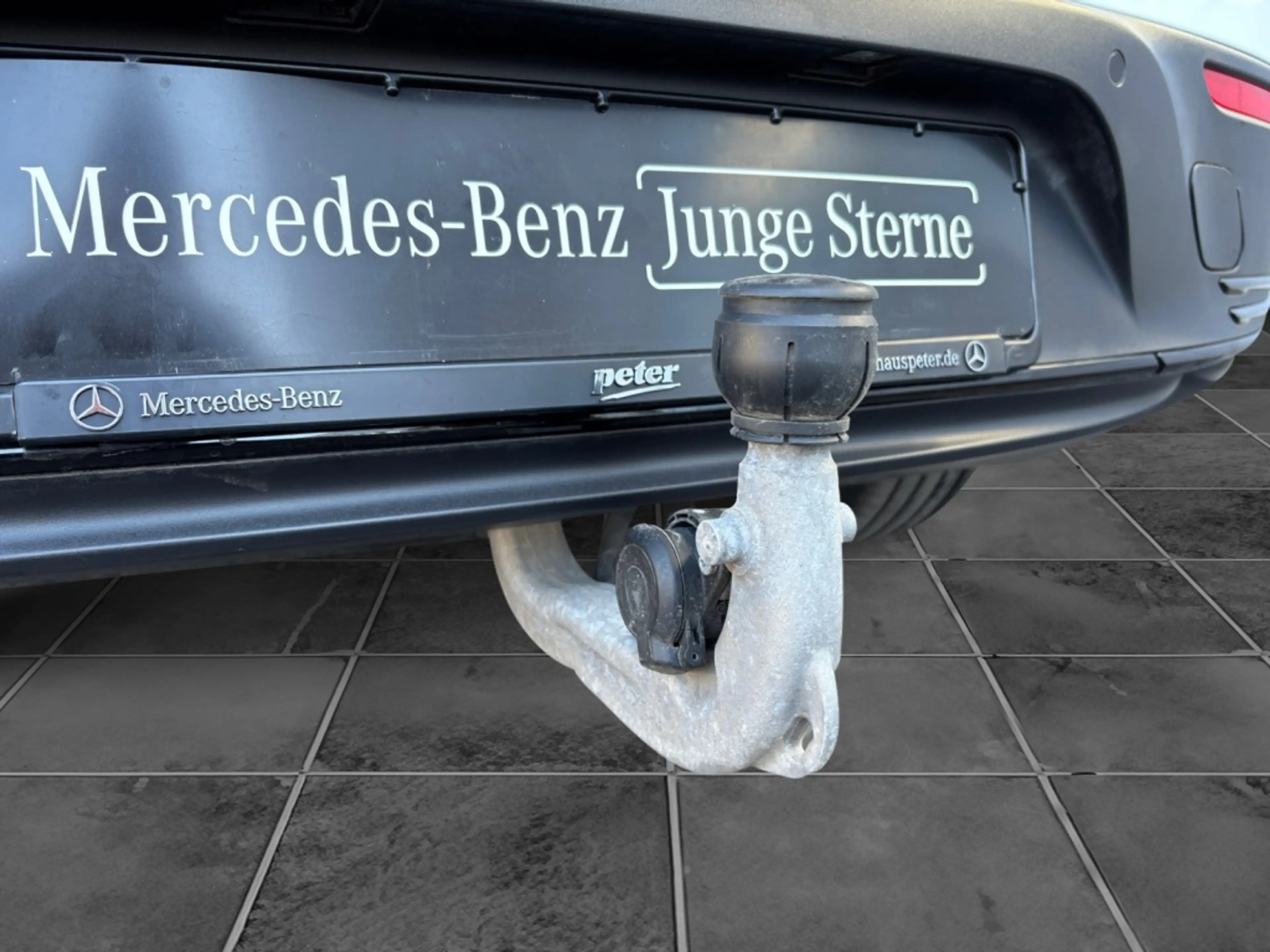 Mercedes-Benz EQB 250 + Night*Electric Art*LED*Distronic*AHK* — photo 18