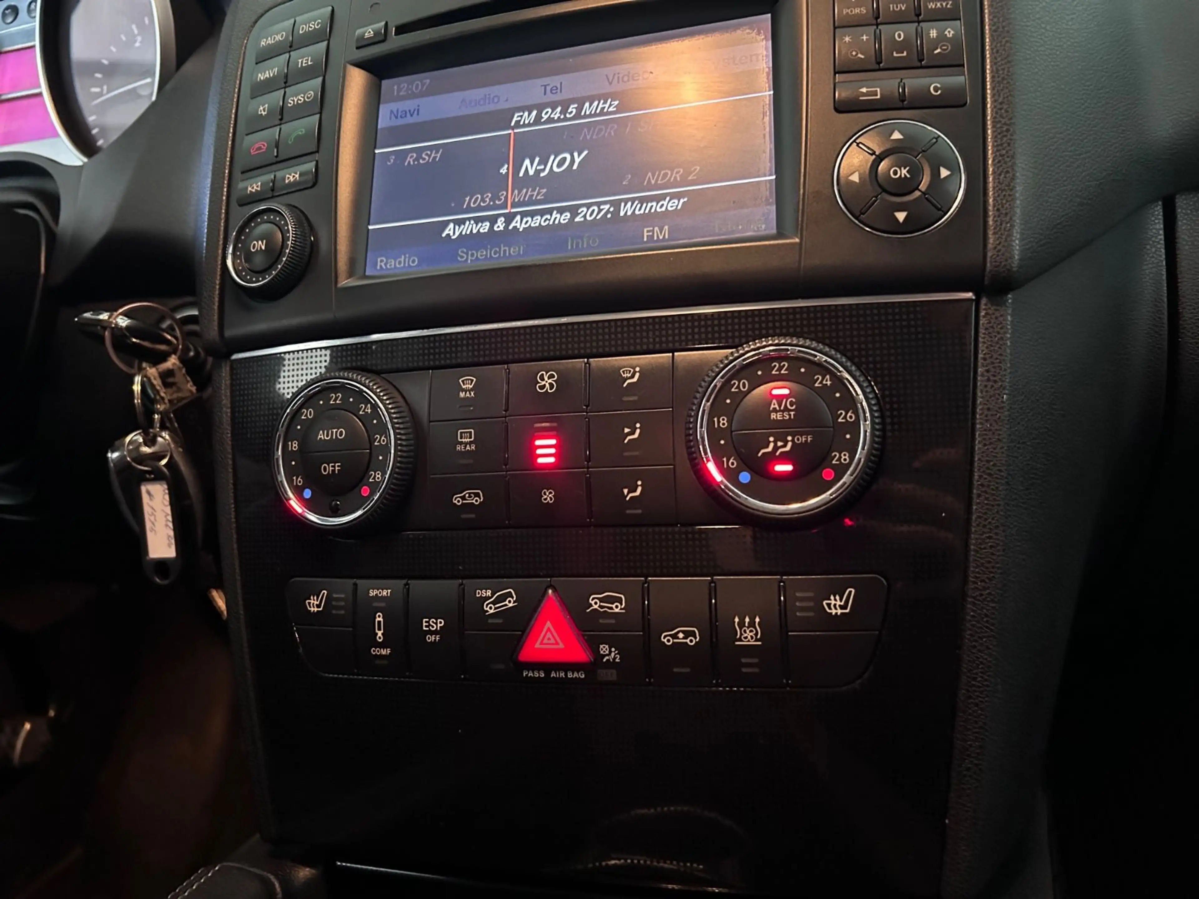 Mercedes-Benz ML 320 CDI 4Matic — photo 9
