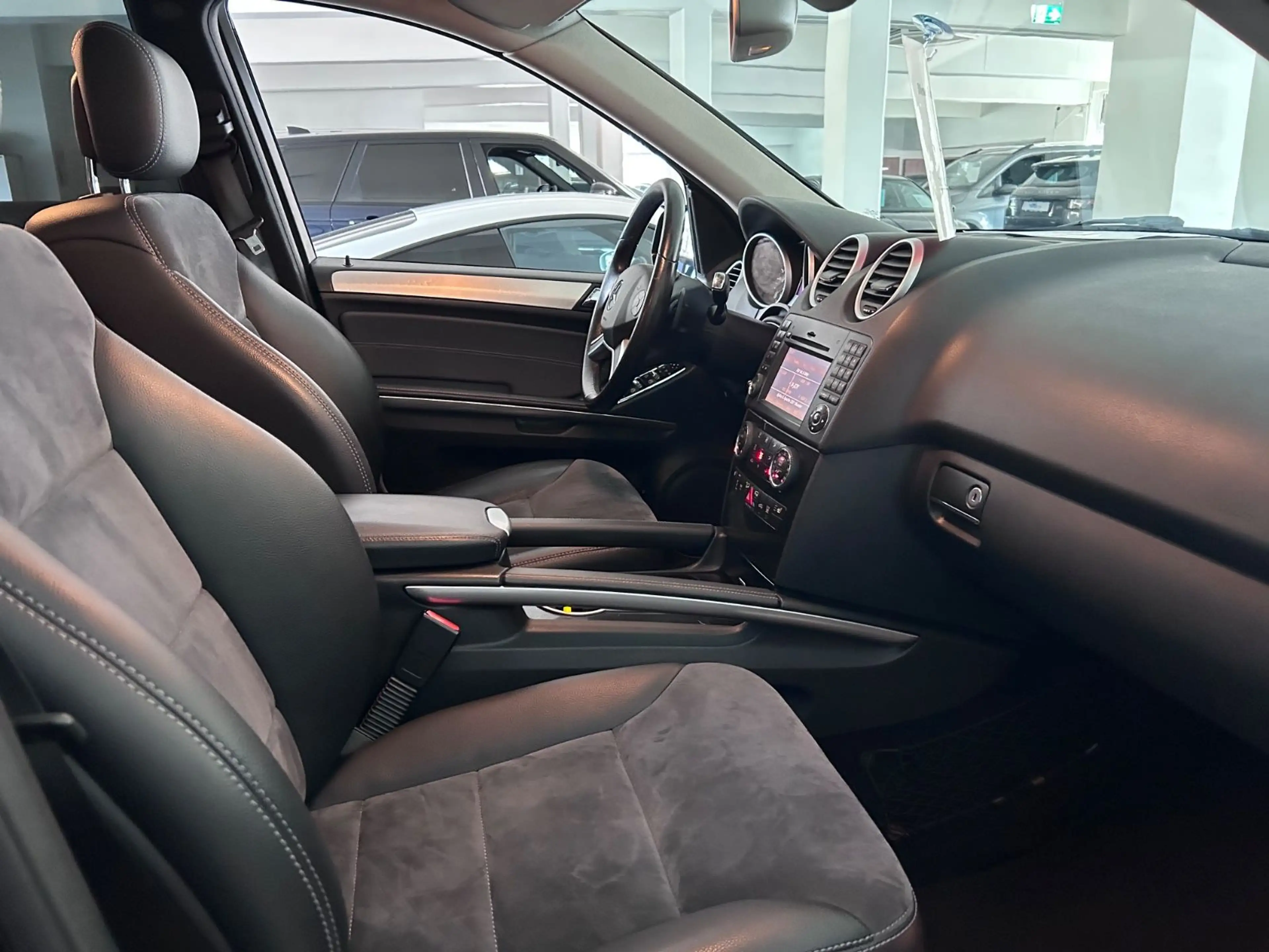 Mercedes-Benz ML 320 CDI 4Matic — photo 6