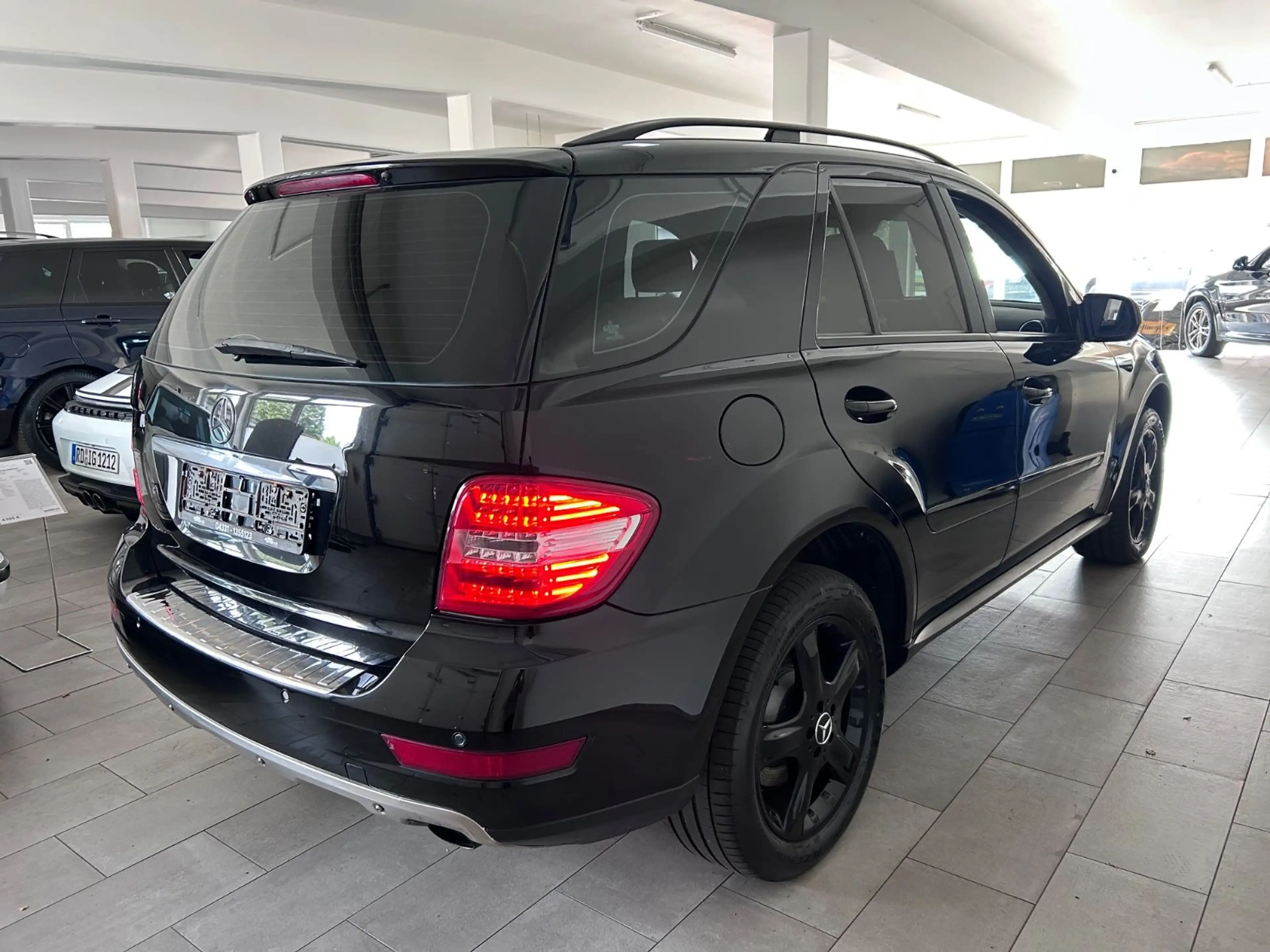 Mercedes-Benz ML 320 CDI 4Matic — photo 4