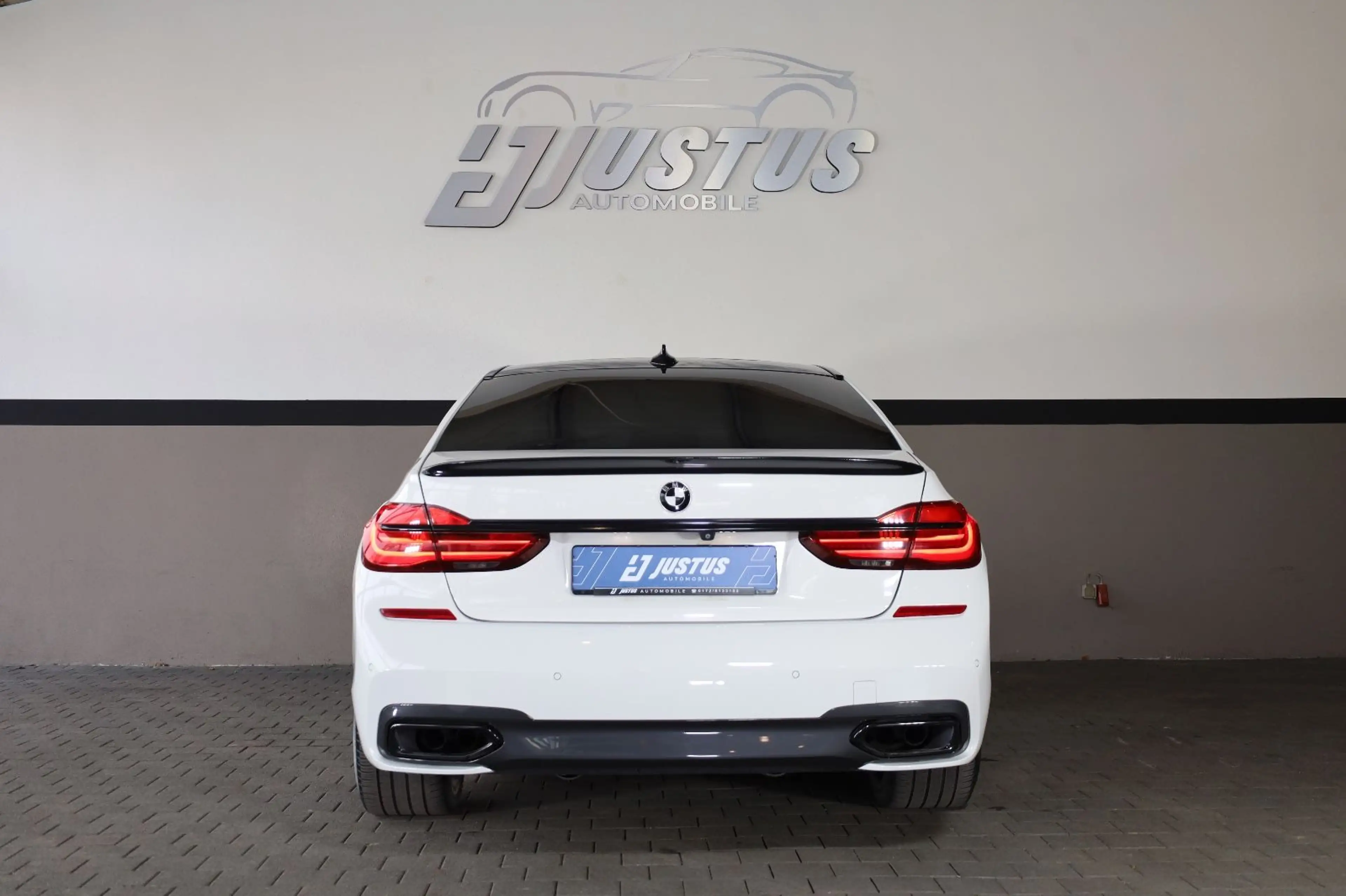 BMW 750 Li/M/360*/HUD/MASSAGE/SKYLOUNGE/B&W/PANO/R20 — photo 5