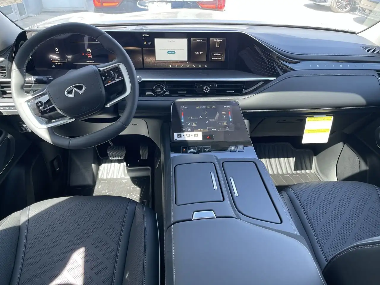 Infiniti QX80 снимка Infiniti QX80