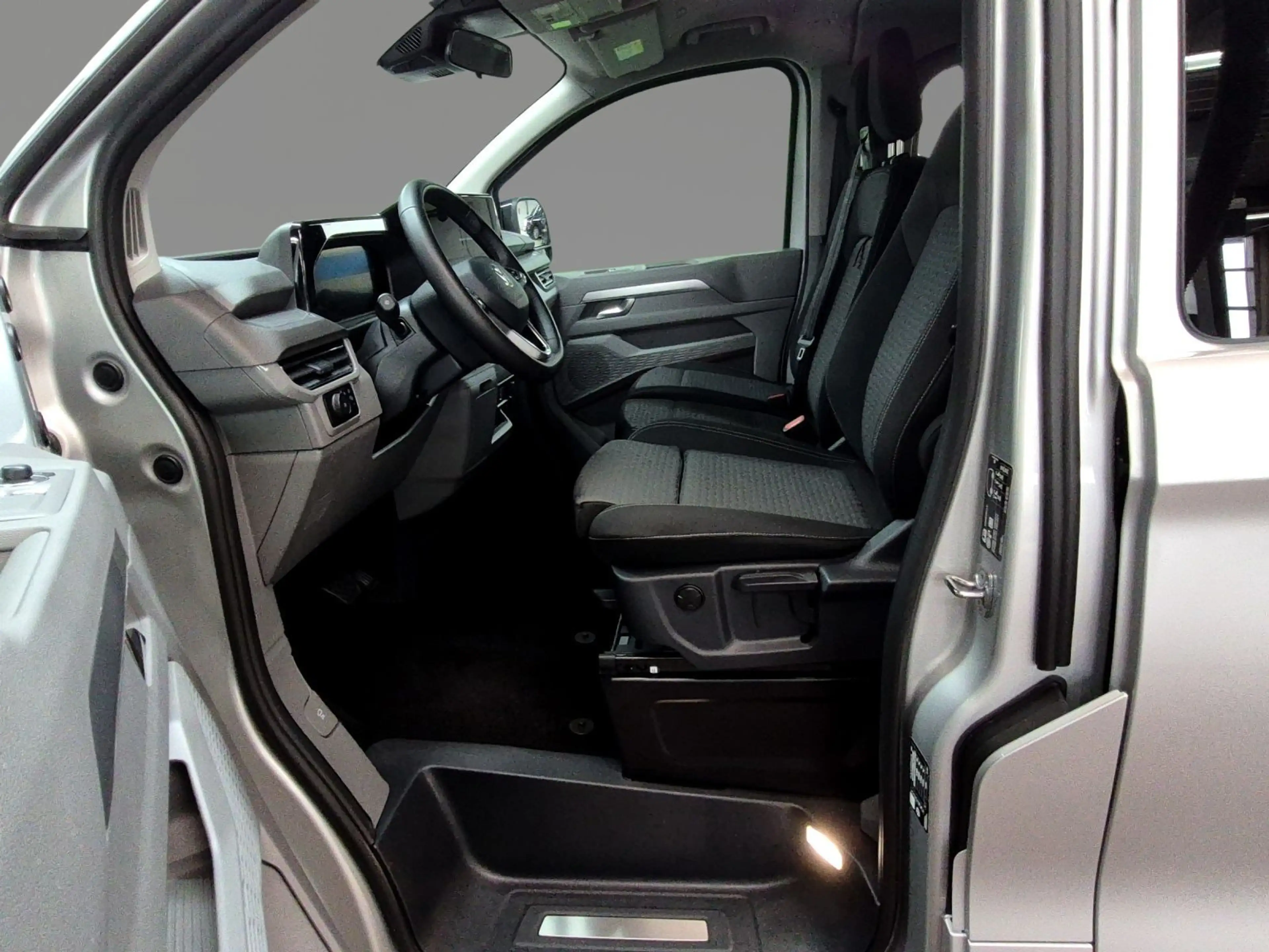 Volkswagen T7 Caravelle 2.0 TDI AUT. 4M AHK NAV KAM 9S SHZ — photo 8