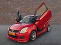 Suzuki Swift 1.3 VLEUGELDEUREN UNIEK! Rot - thumbnail 2