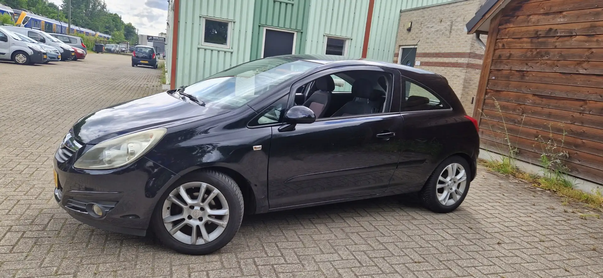 Opel Corsa 1.2-16V Business Schwarz - 2