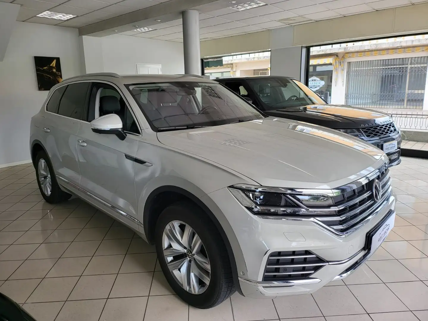 Volkswagen Touareg R-Line Exterior Pack 231cv 3.0v6 Bianco - 2
