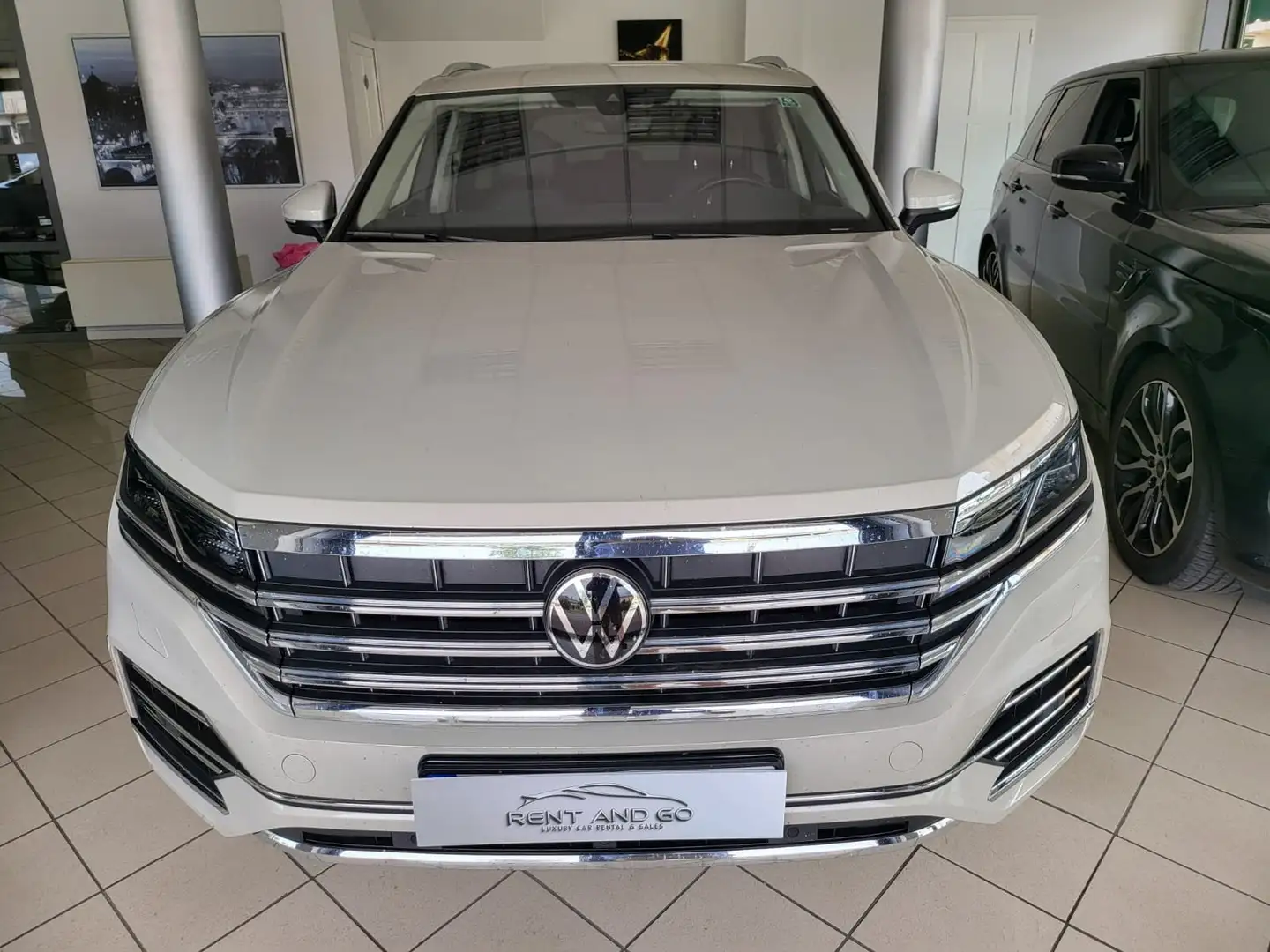 Volkswagen Touareg R-Line Exterior Pack 231cv 3.0v6 Bianco - 1