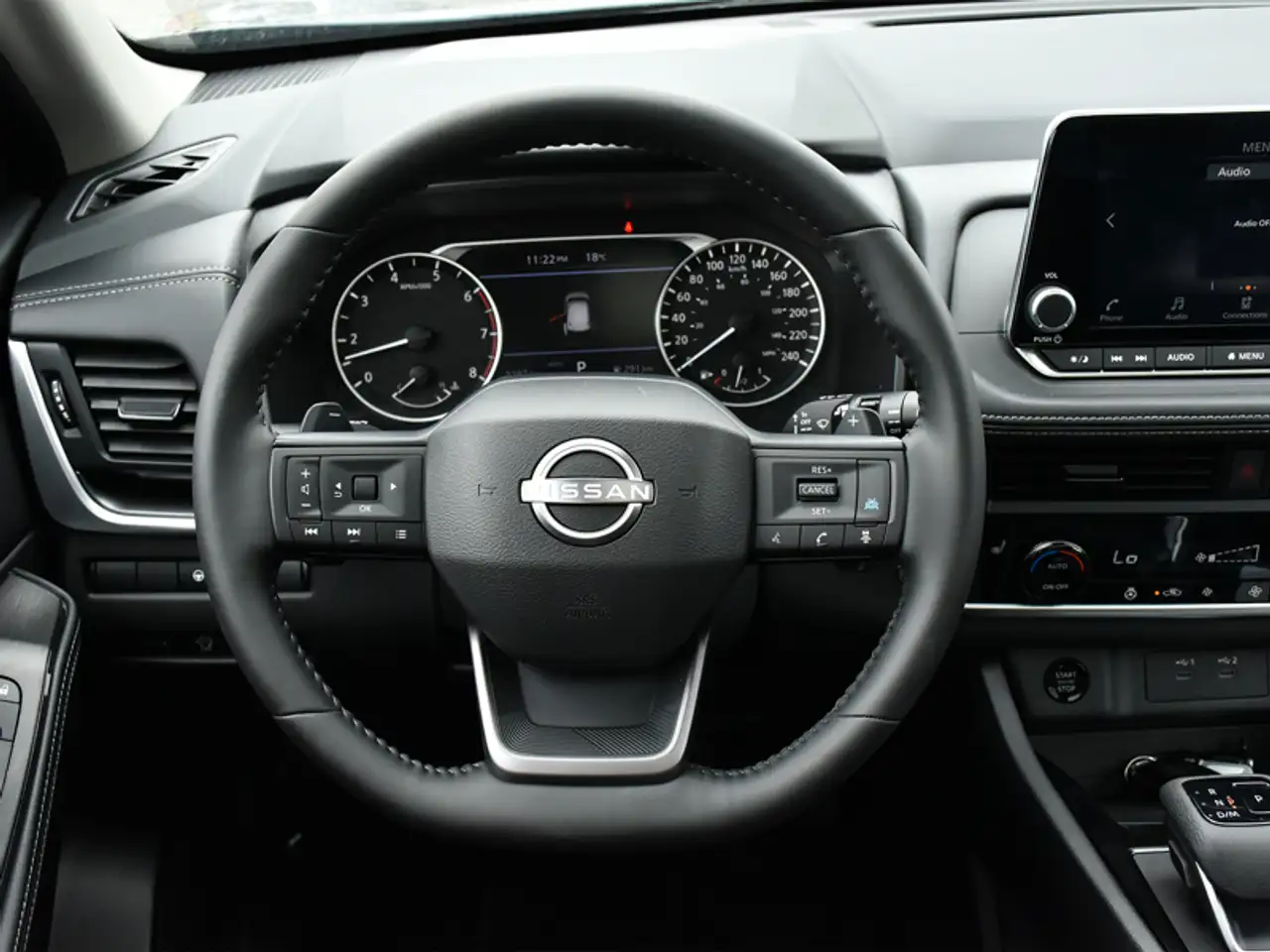 Nissan Rogue снимка Nissan Rogue