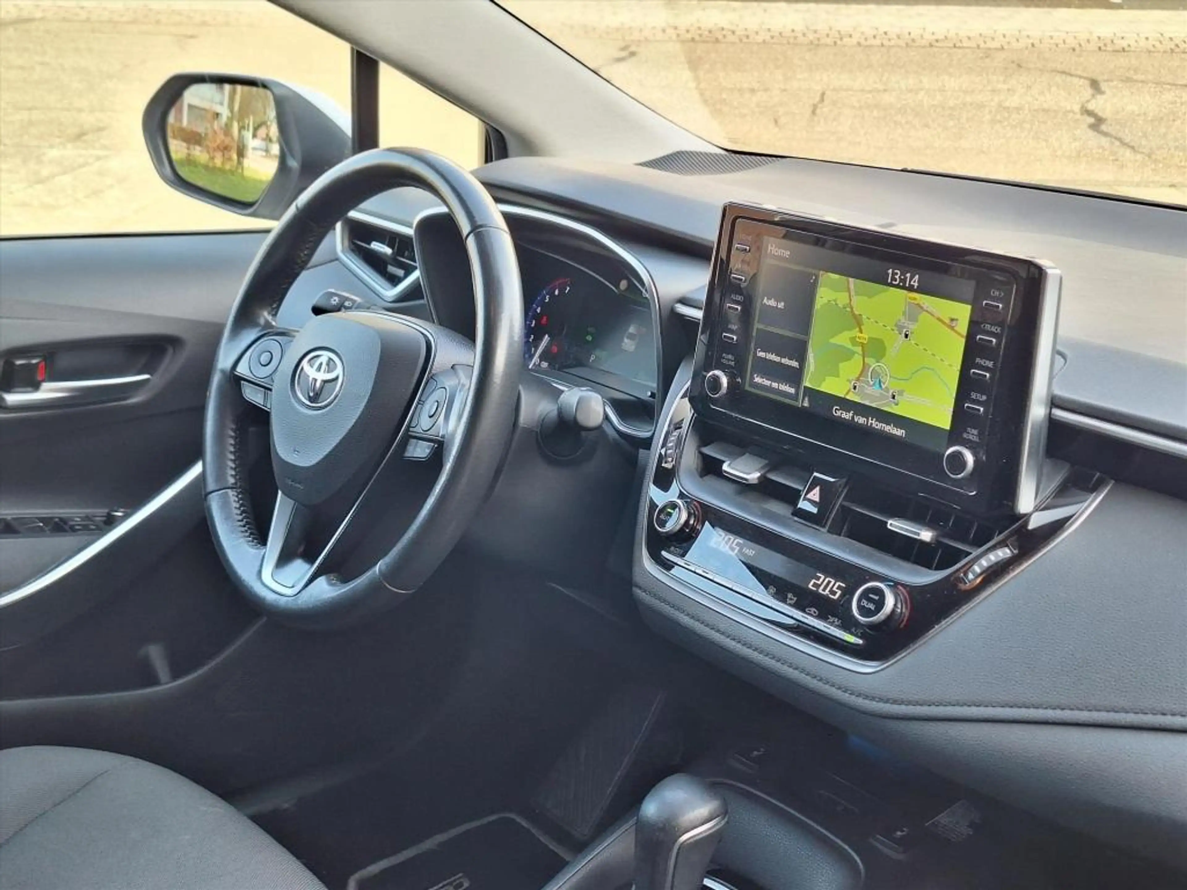 Toyota Corolla Sedan 1.8 Hybrid Style | Parkeersensoren, Navigati — photo 13