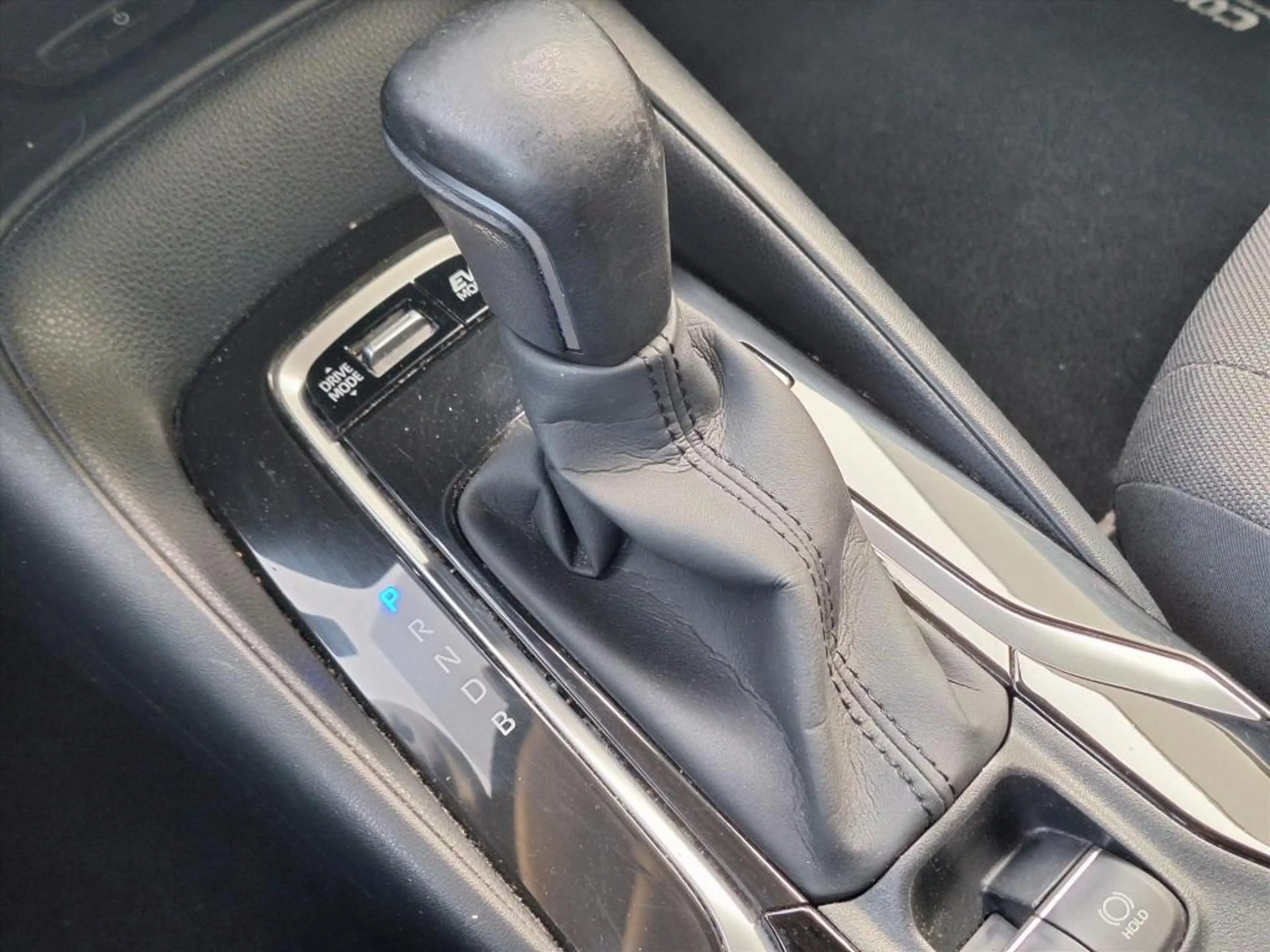 Toyota Corolla Sedan 1.8 Hybrid Style | Parkeersensoren, Navigati — photo 27