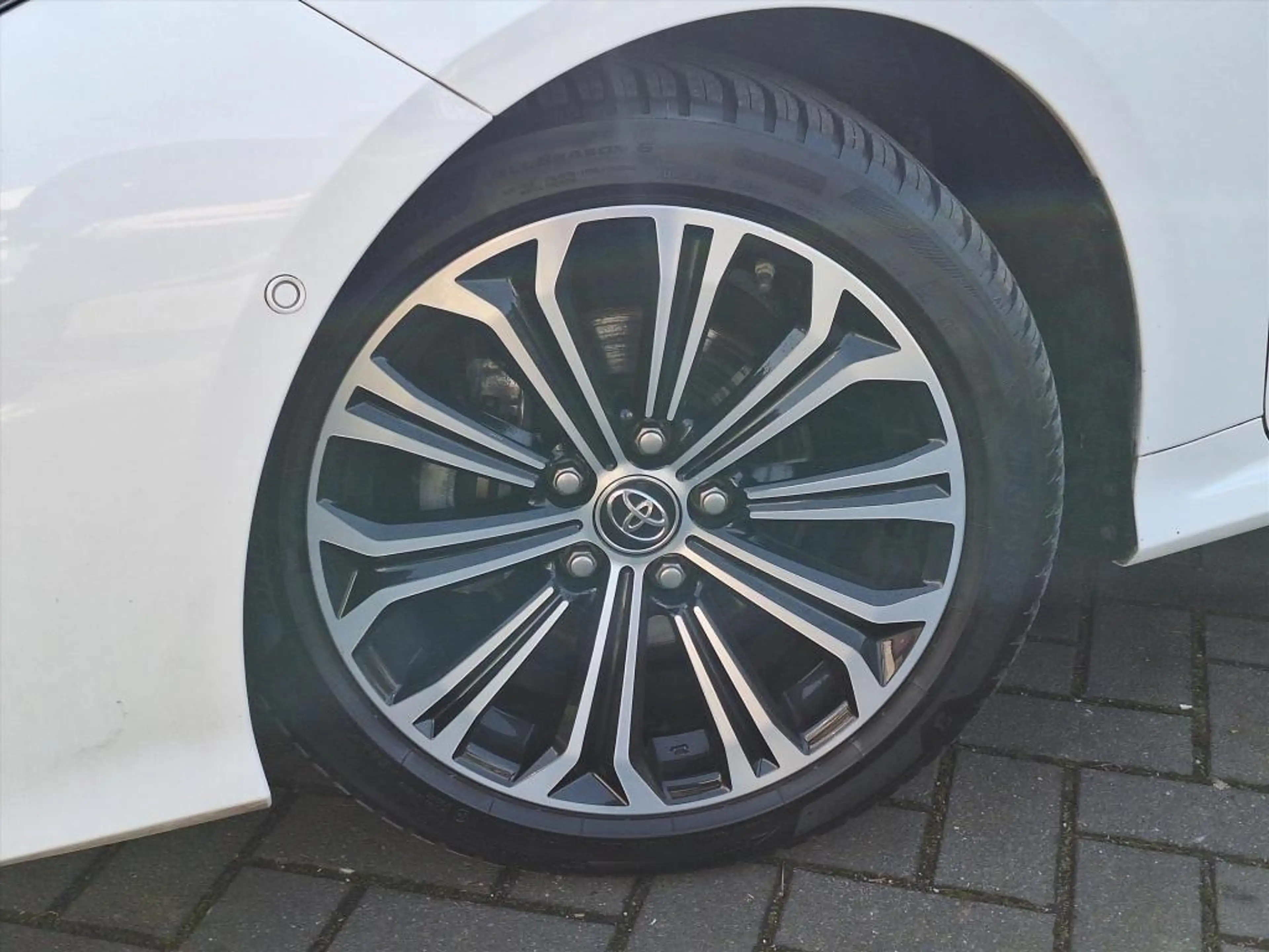 Toyota Corolla Sedan 1.8 Hybrid Style | Parkeersensoren, Navigati — photo 5