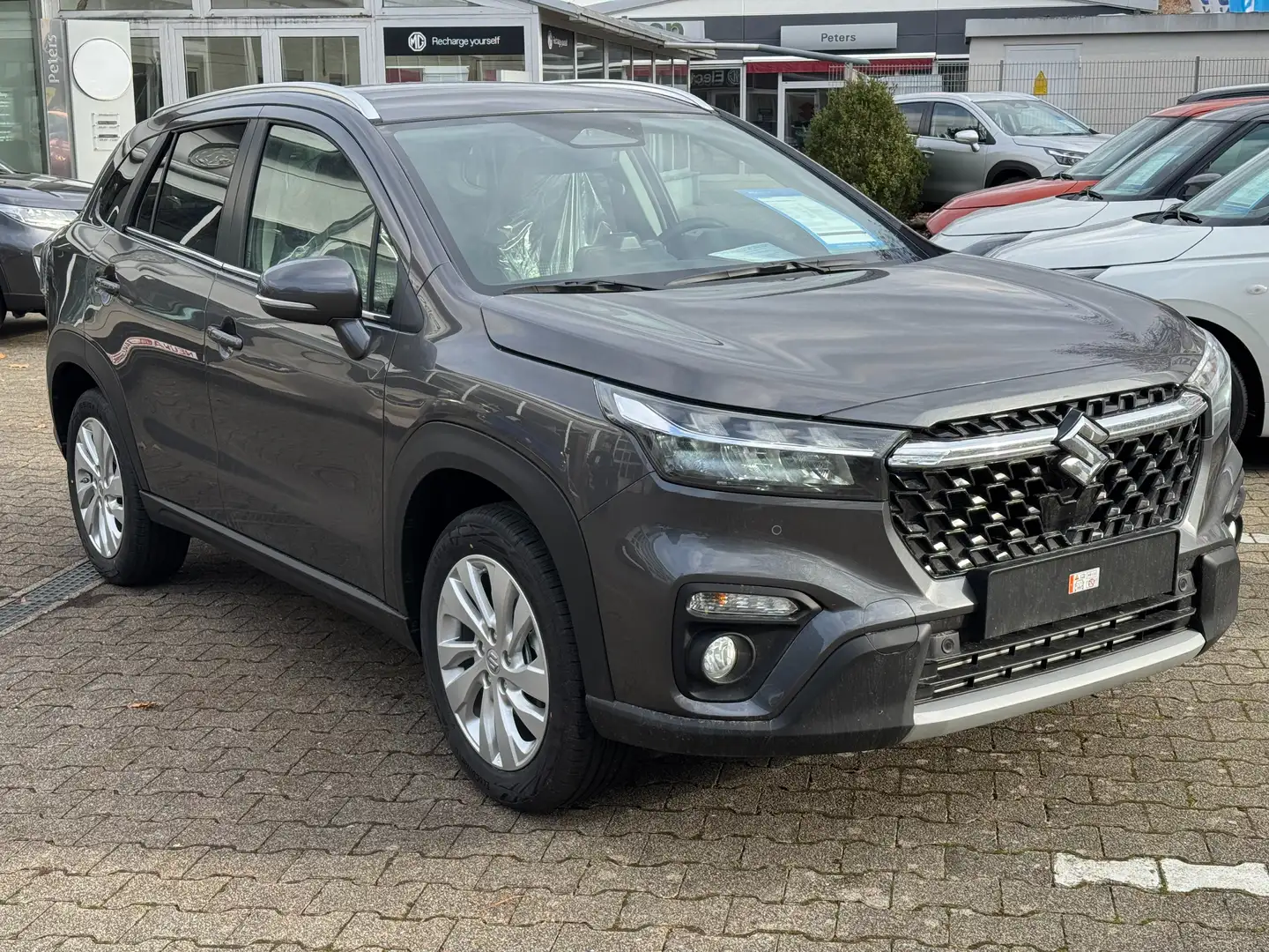 Suzuki S-Cross S-Cross 1.4 Boosterjet Hybrid Comfort*NAVI*LED*PDC Grau - 1