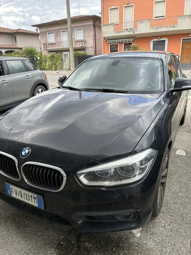 BMW 116 116d Sport 5p - 1