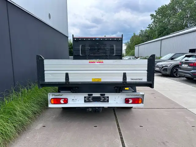 Renault Master view 4