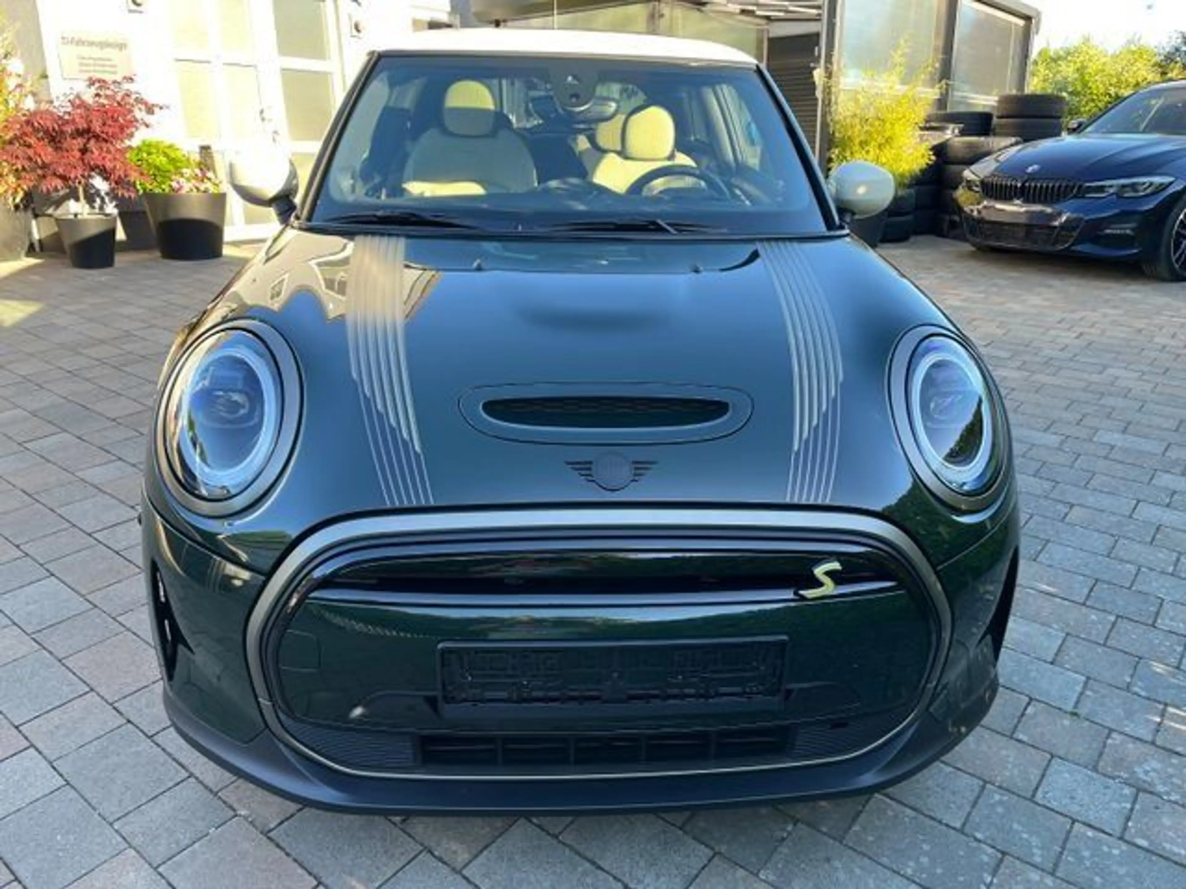 MINI Cooper SE Resolute Pano HUD KAM LKHZ H/K 1.Hd 17 — photo 2