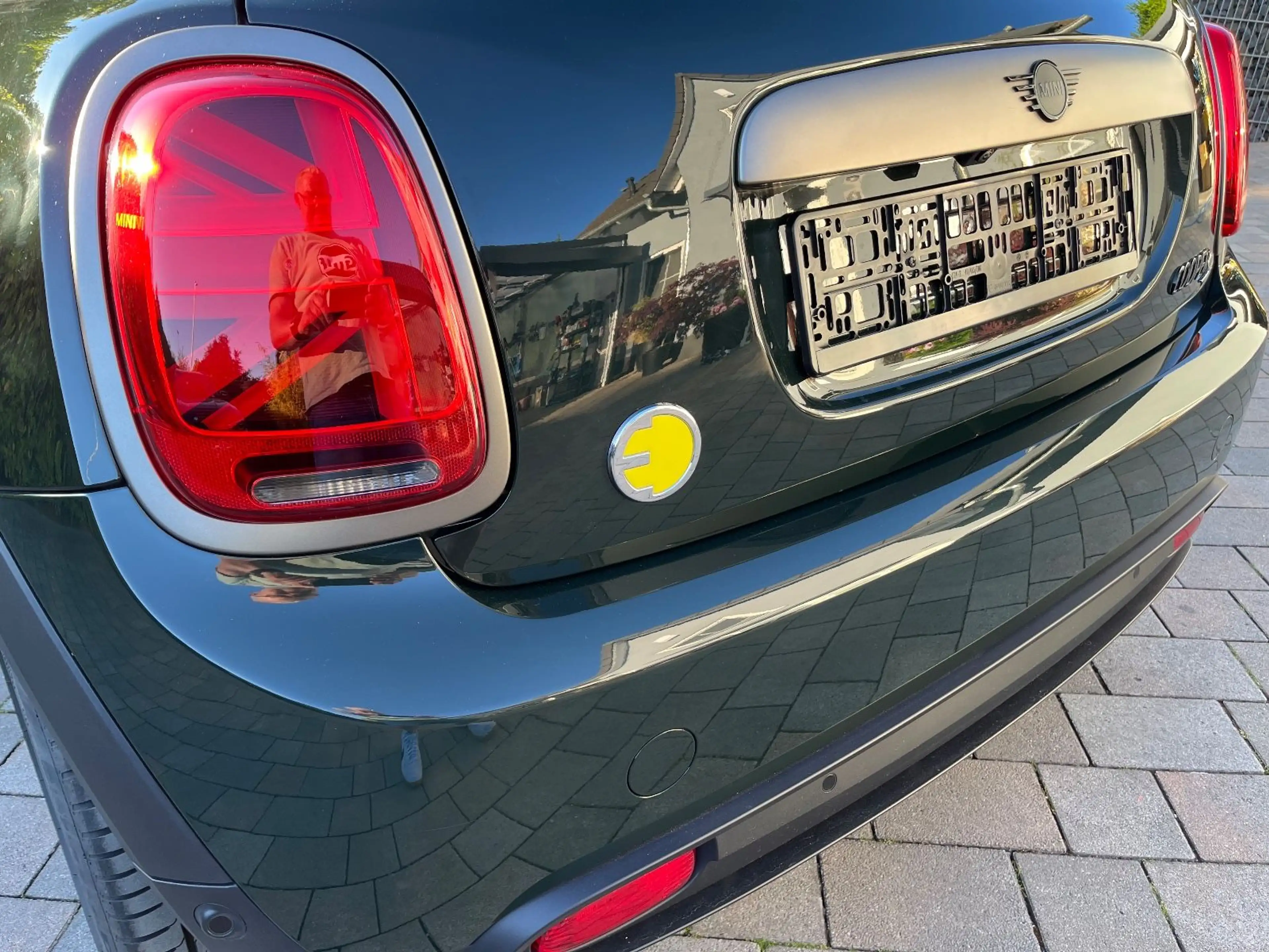 MINI Cooper SE Resolute Pano HUD KAM LKHZ H/K 1.Hd 17 — photo 9