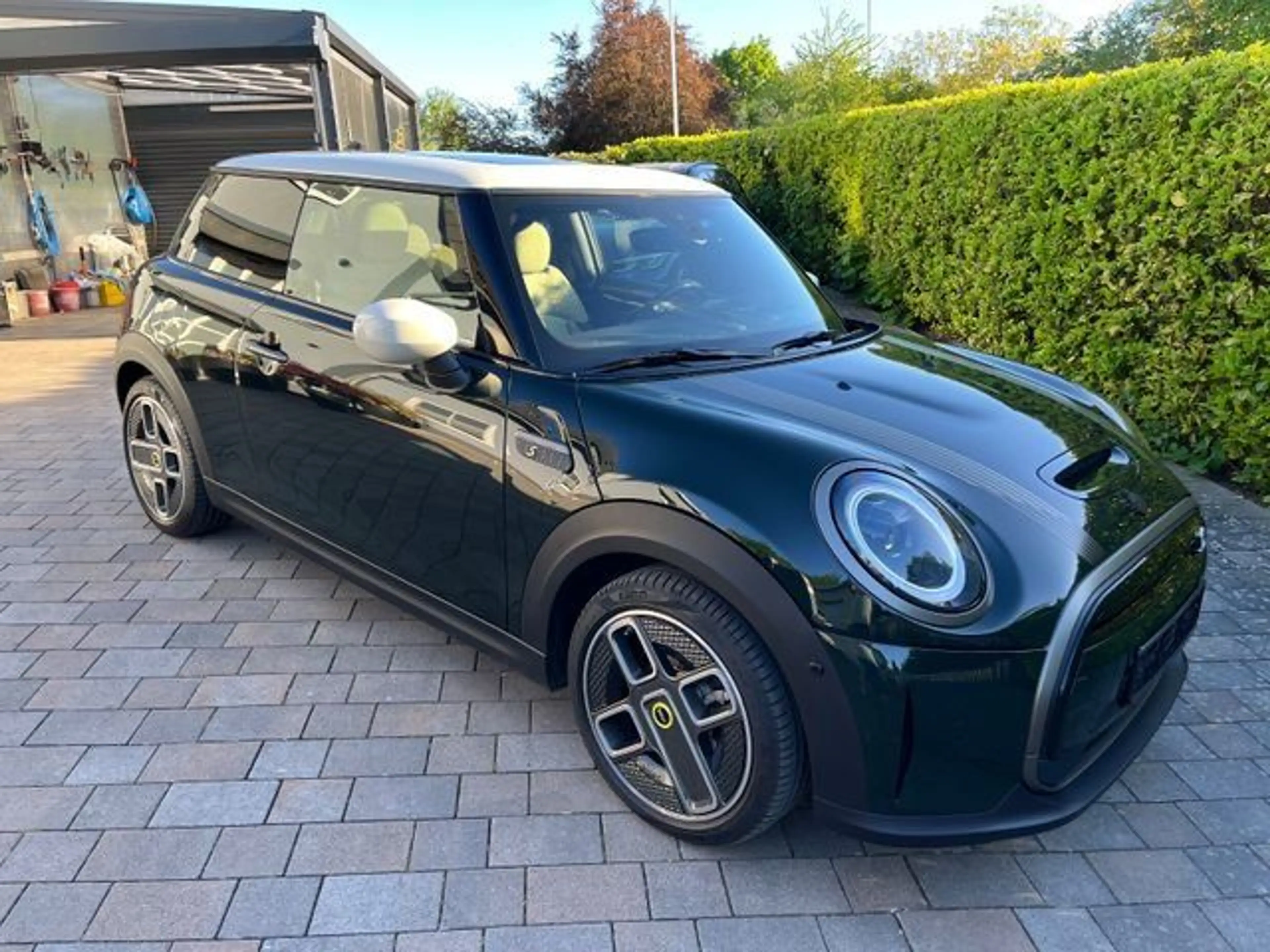 MINI Cooper SE Resolute Pano HUD KAM LKHZ H/K 1.Hd 17