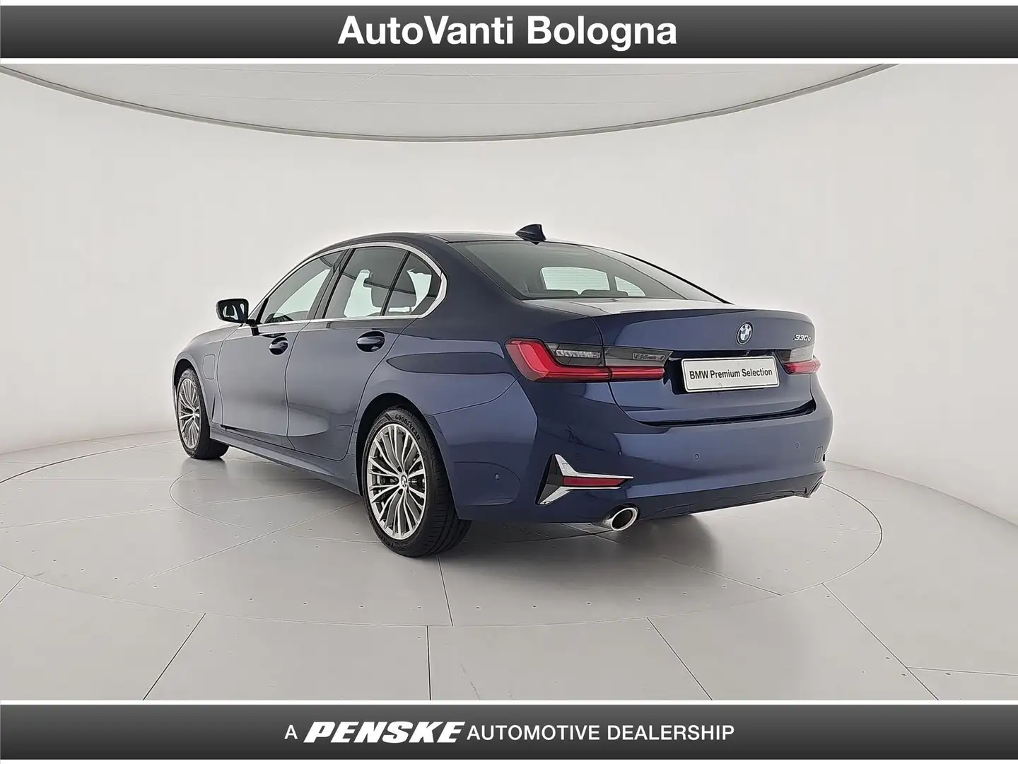 BMW 330 330e Luxury Blu/Azzurro - 2