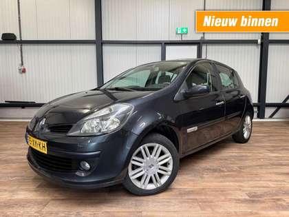 Renault Clio 1.6-16V Initiale / airco / Panoramadak / Leer
