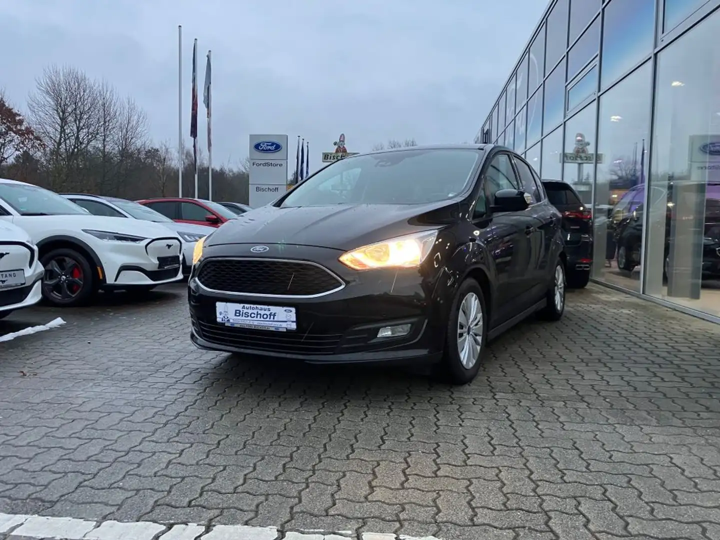Ford C-Max 1.5 EcoBoost Start-Stop-System COOL&CONNECT Noir - 1