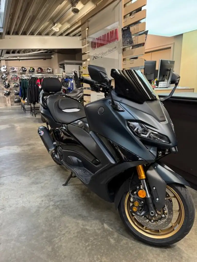 Yamaha TMAX 560 Vert - 1