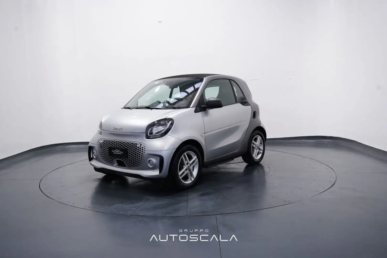 smart forTwo EQ Pure 22KW Grigio - 1