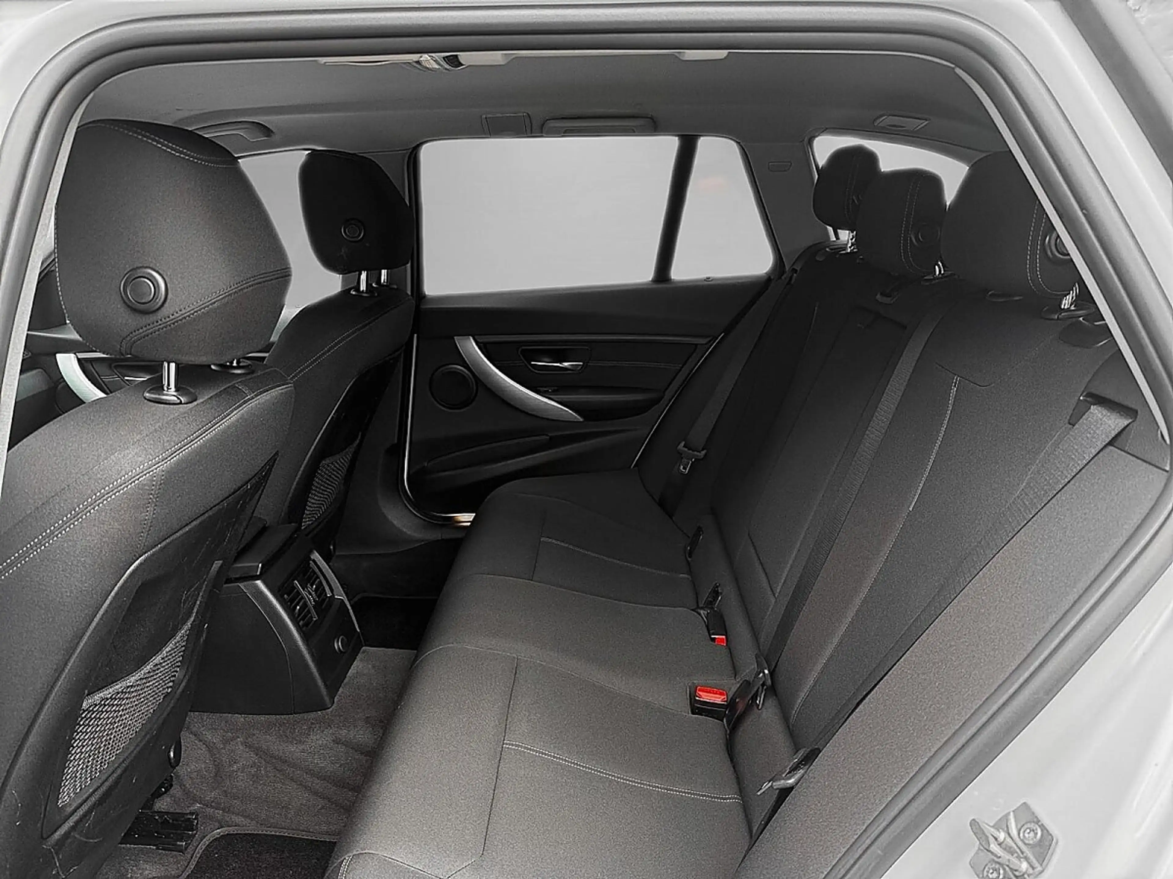 BMW 316 d Touring |PICKERL BIS 06/2027 | — photo 13