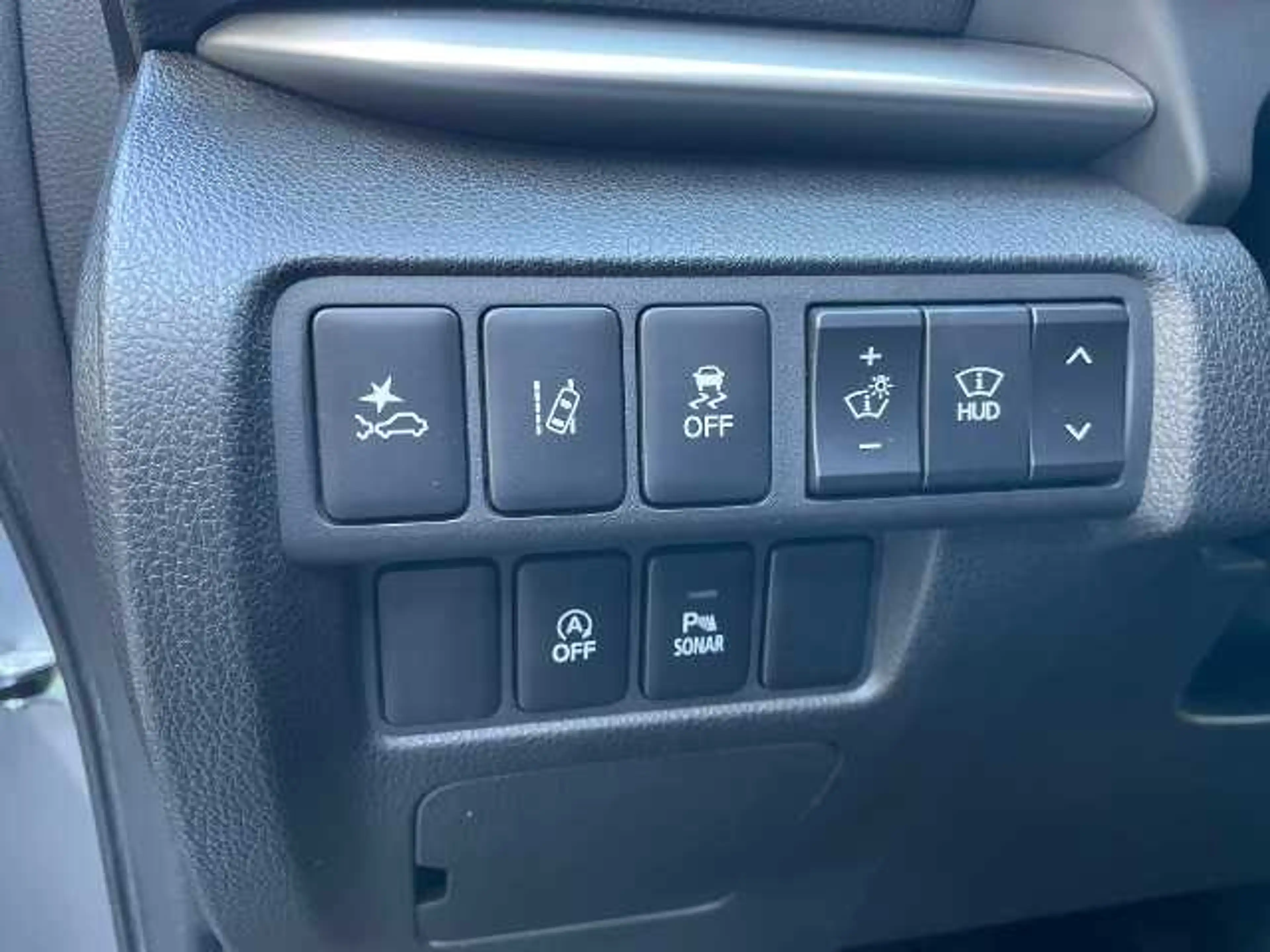 Mitsubishi Eclipse Cross TOP Allrad Automatik Navi — photo 12