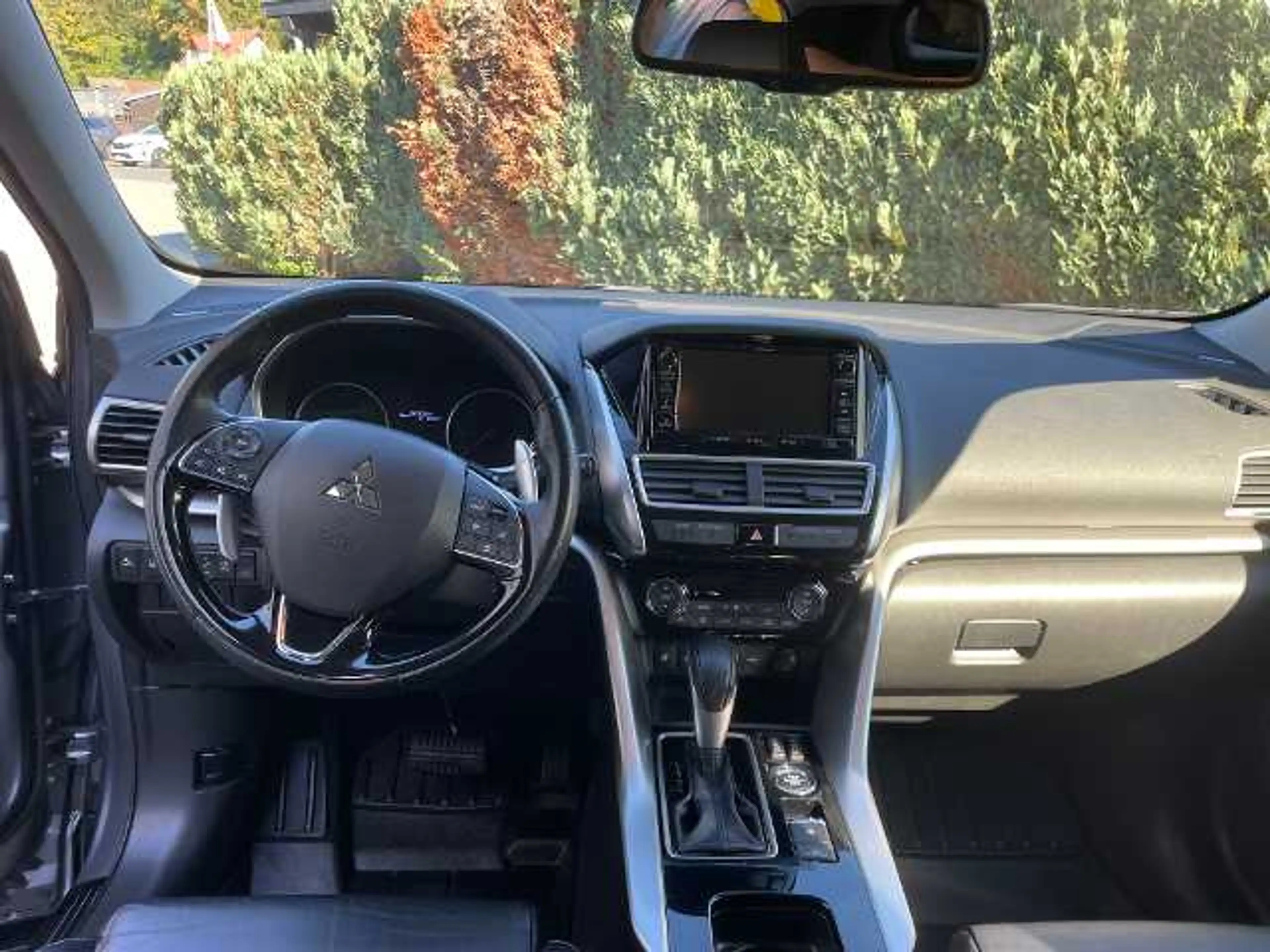 Mitsubishi Eclipse Cross TOP Allrad Automatik Navi — photo 8