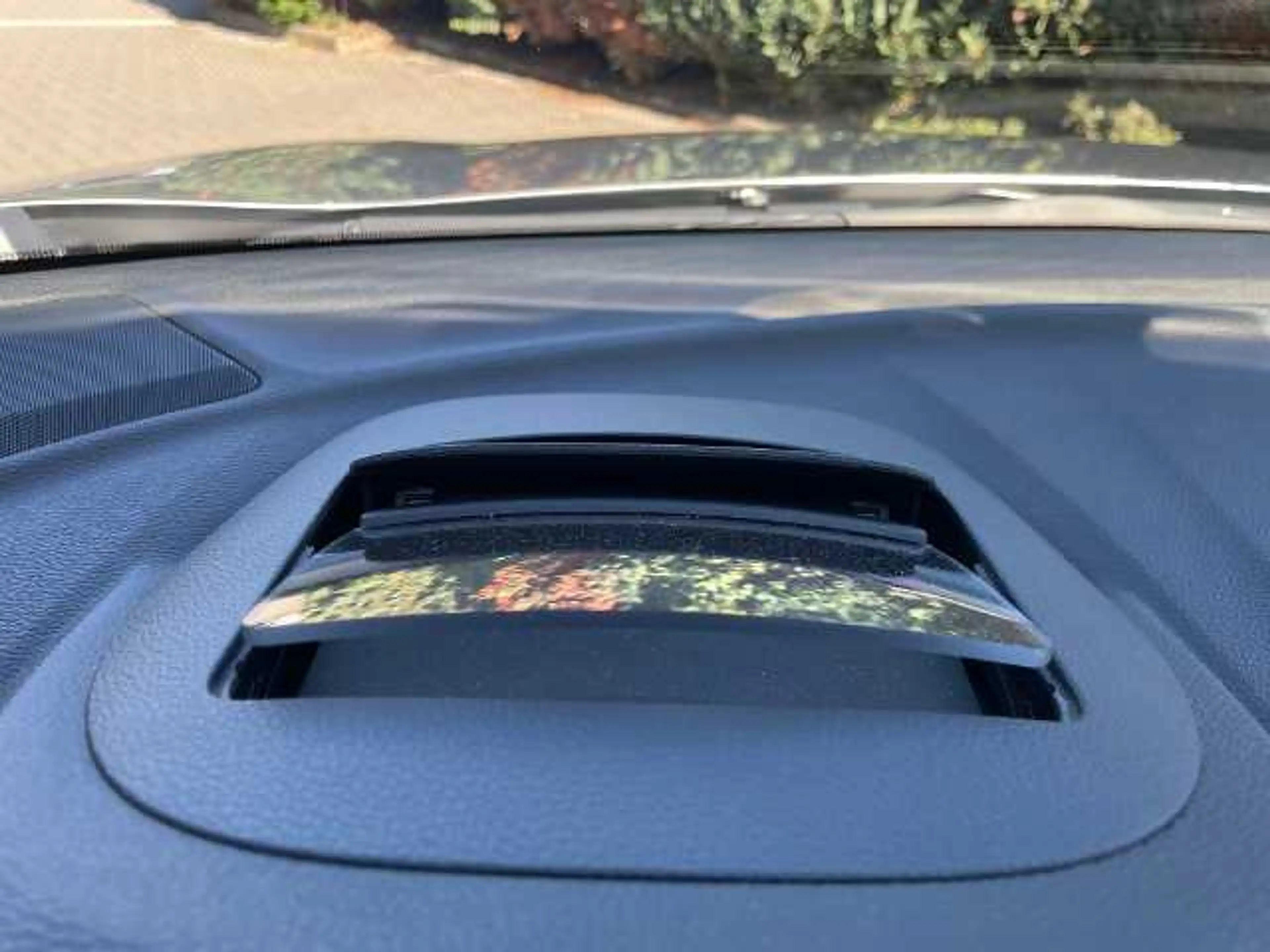 Mitsubishi Eclipse Cross TOP Allrad Automatik Navi — photo 15