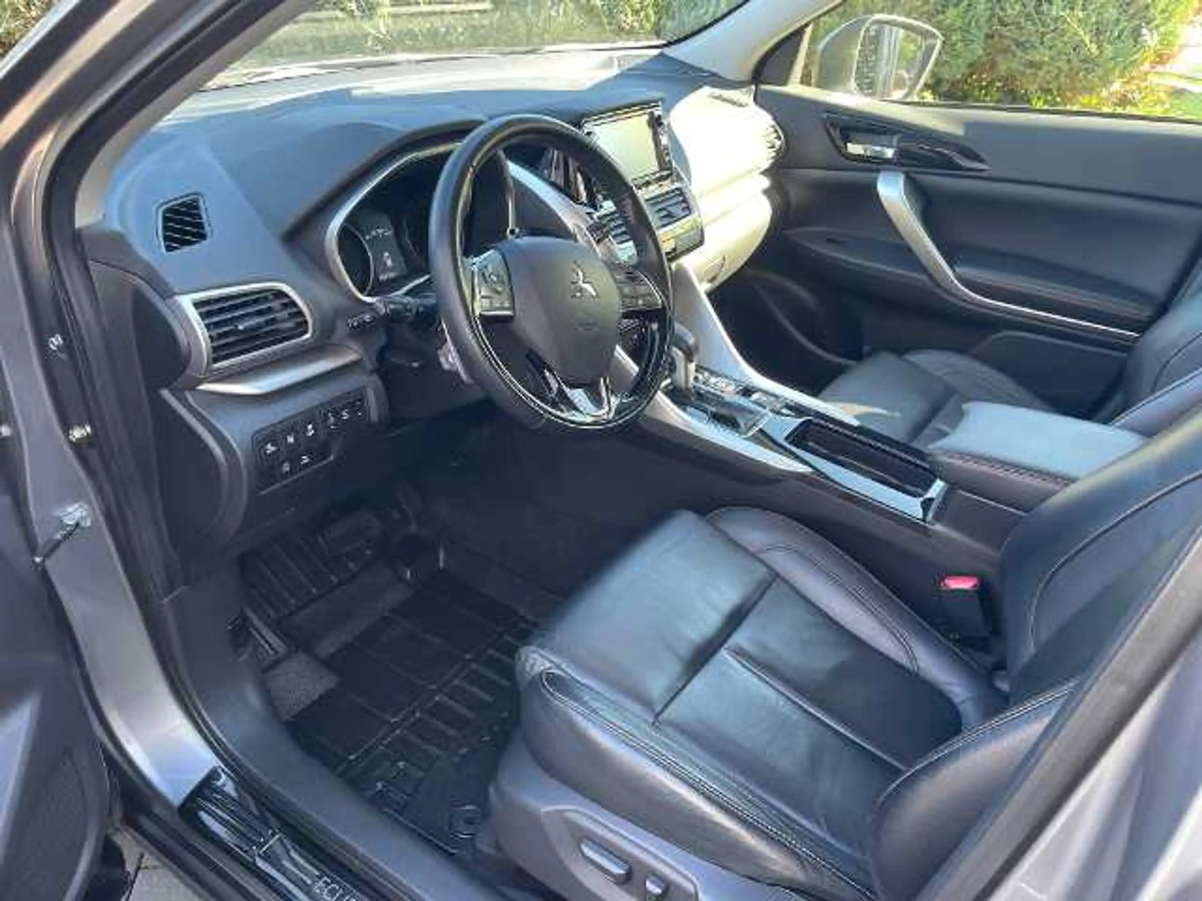 Mitsubishi Eclipse Cross TOP Allrad Automatik Navi — photo 6