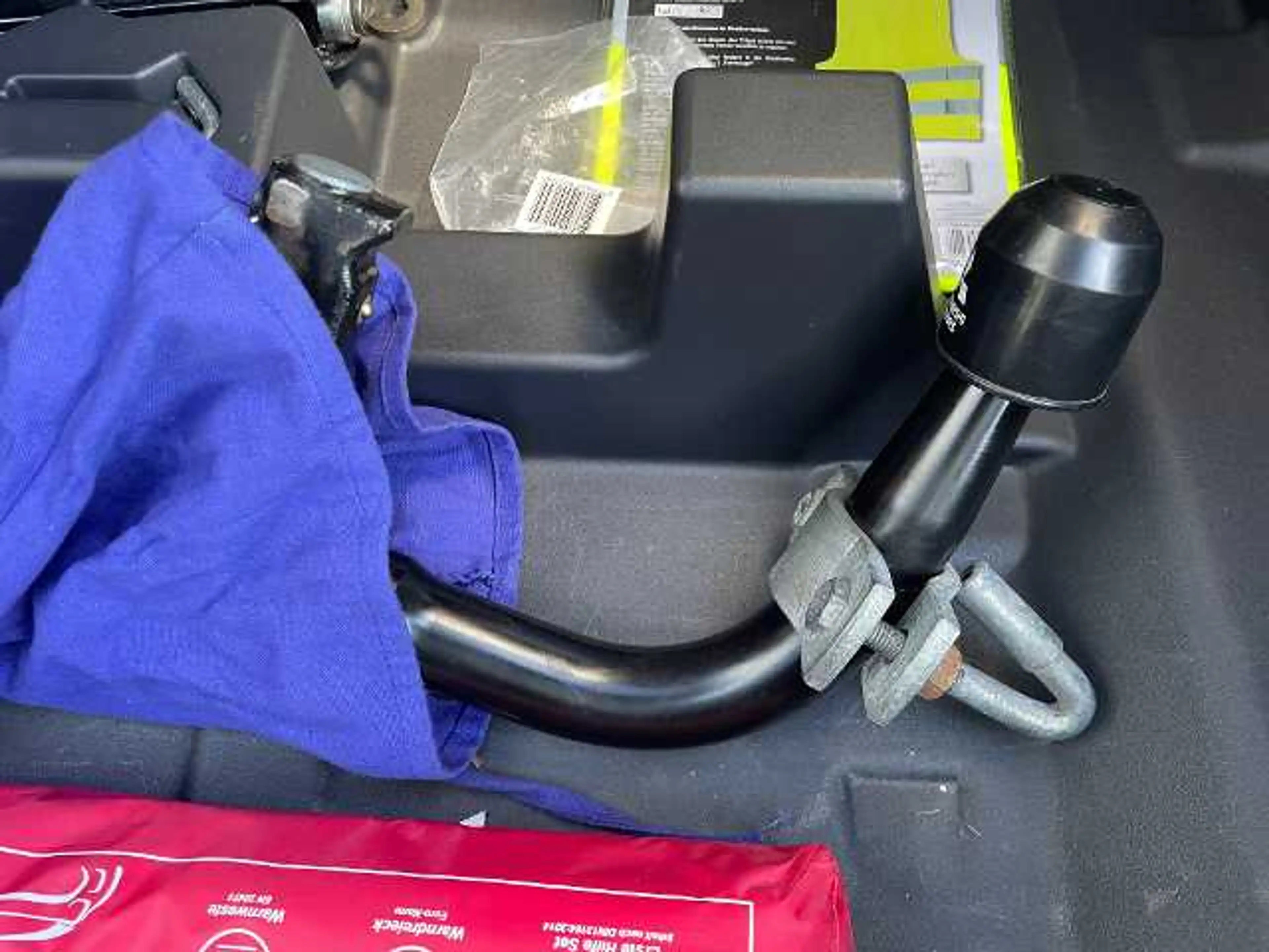 Mitsubishi Eclipse Cross TOP Allrad Automatik Navi — photo 10