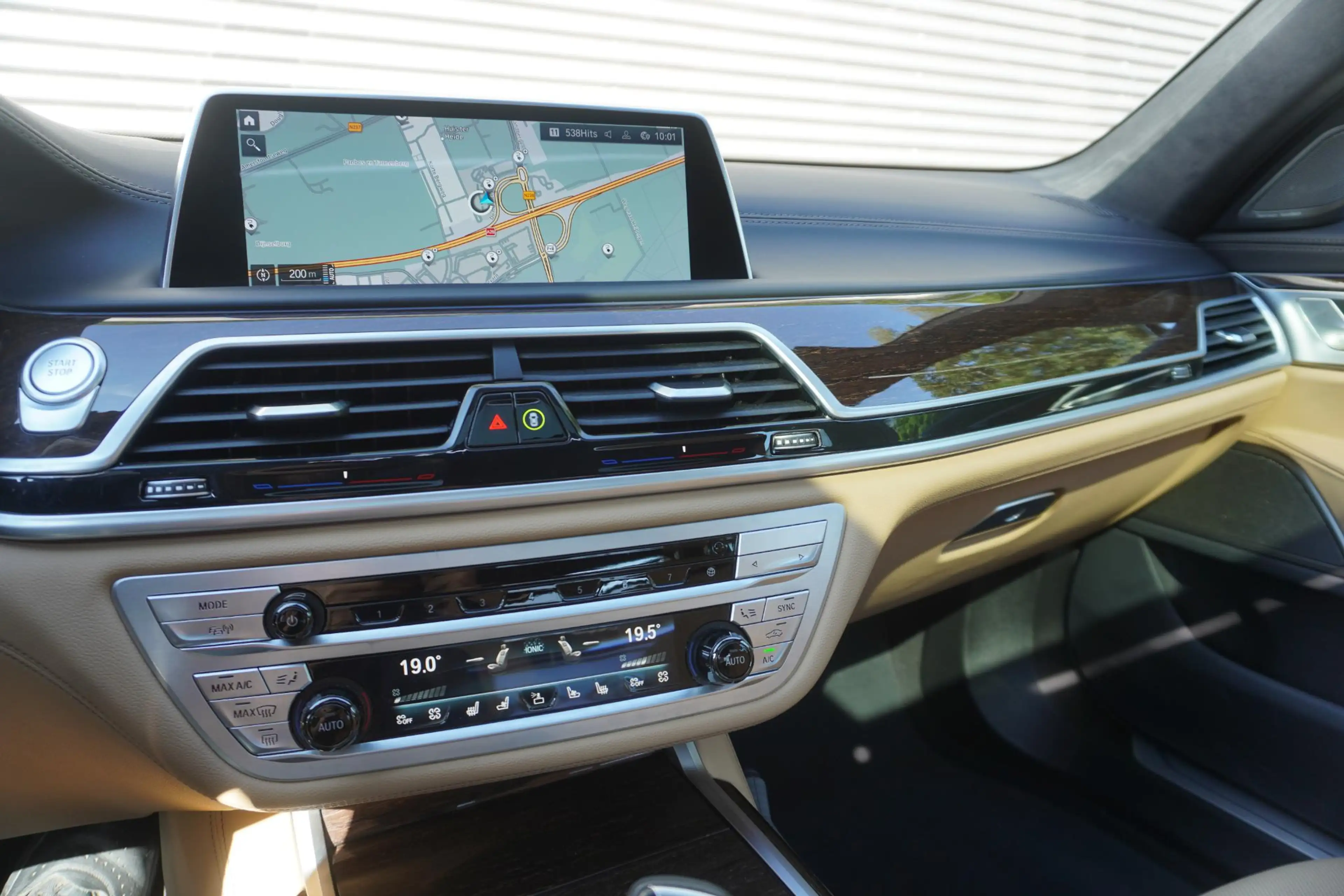 BMW 745 7 Serie Limousine 745Le xDrive High Executive | In — photo 11