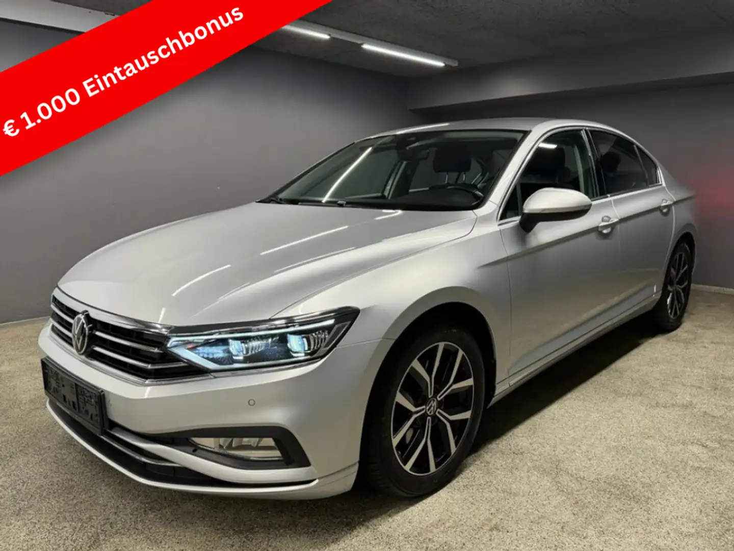 Volkswagen Passat Business Silber - 1
