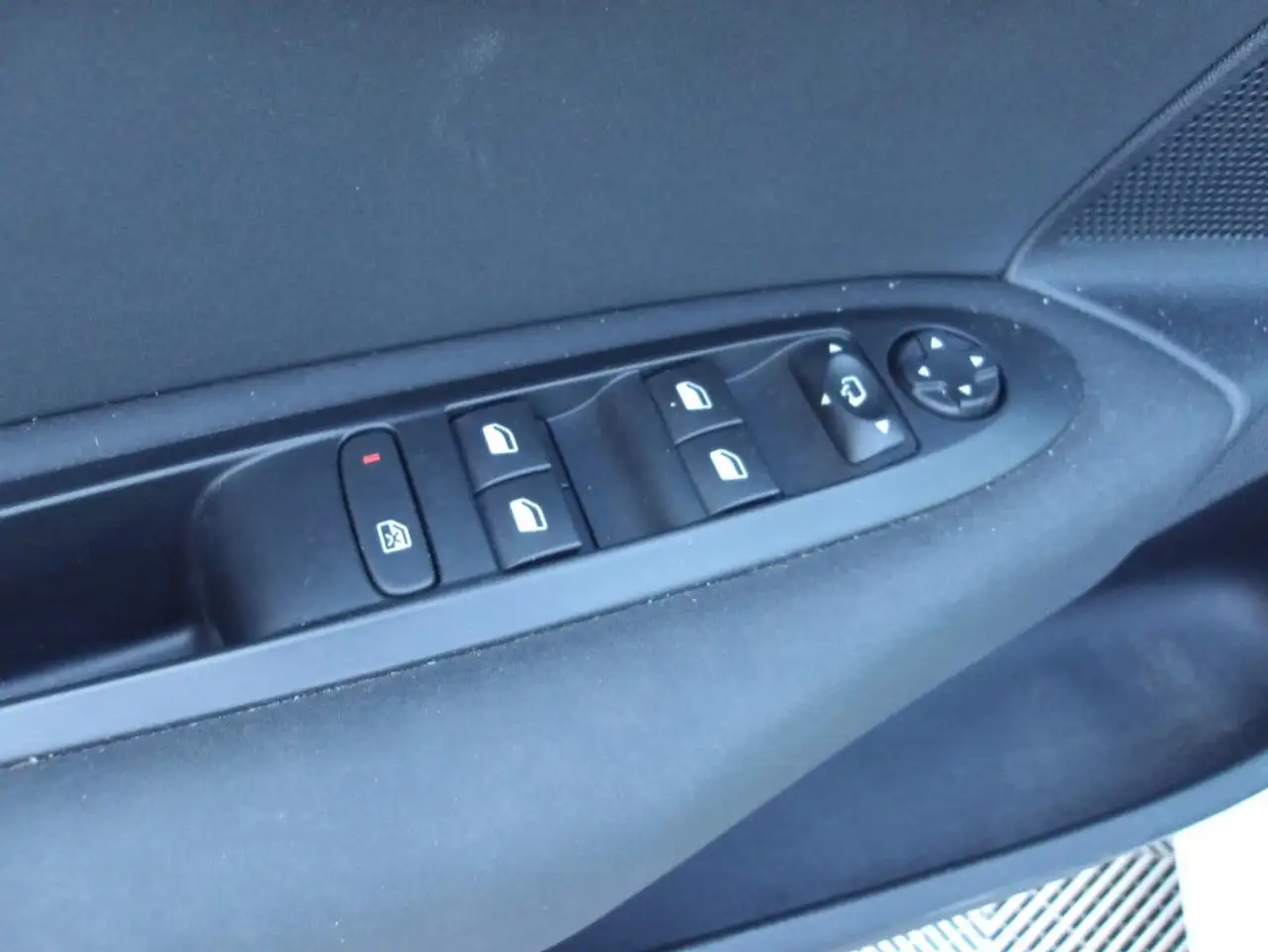 Citroen C4 Berline — photo 20
