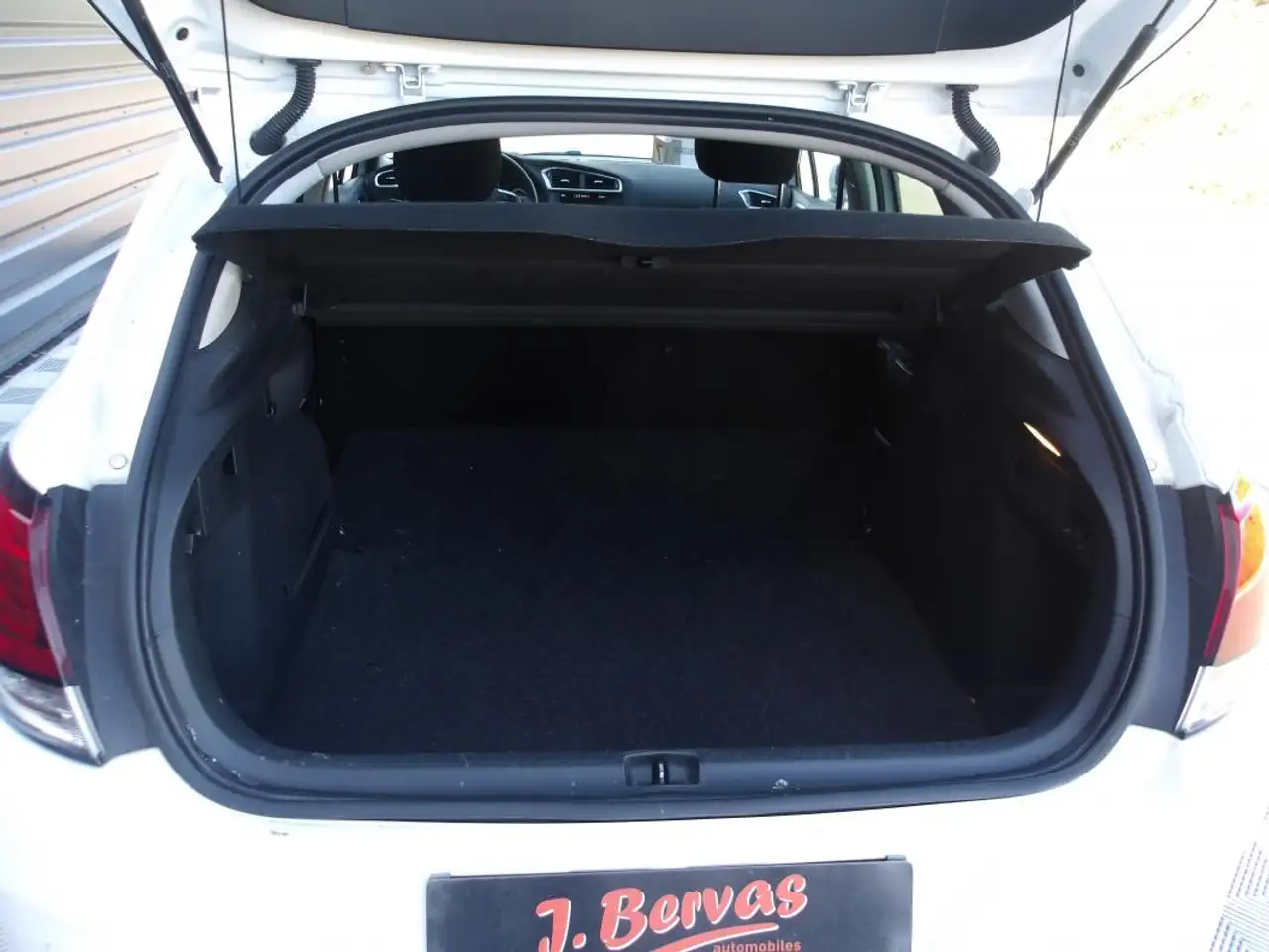 Citroen C4 Berline — photo 5