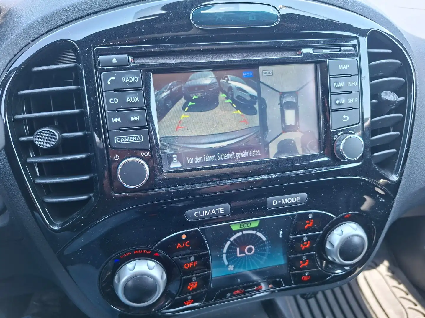 Nissan Juke 1,2 DIG-T N-Connecta Grau - 2