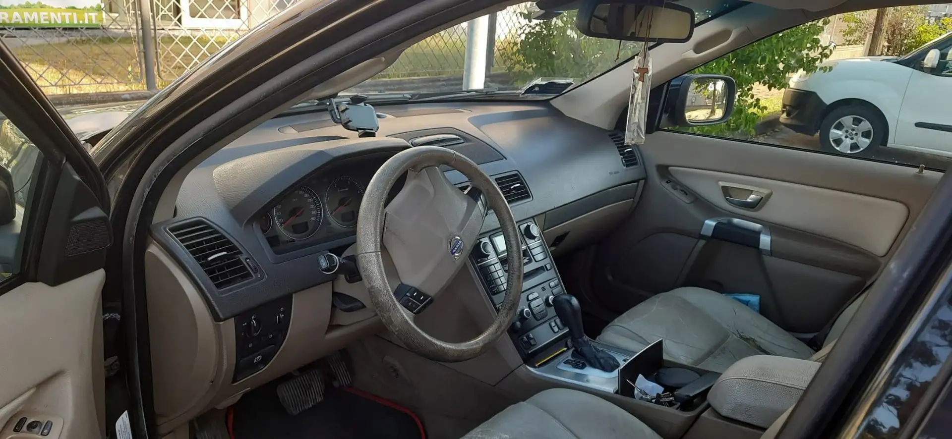 Volvo XC90 XC90 2.4 d5 Executive 185cv auto N1 - 2