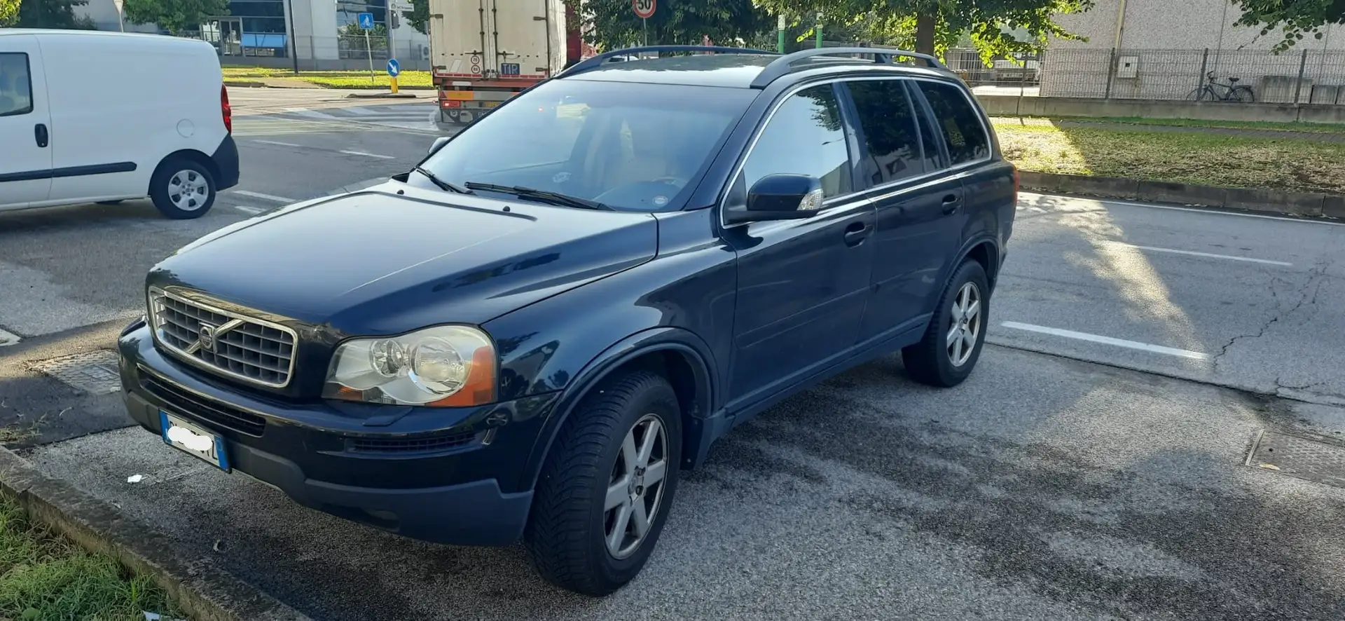 Volvo XC90 XC90 2.4 d5 Executive 185cv auto N1 - 1