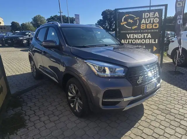 DR Automobiles DR4 view 3