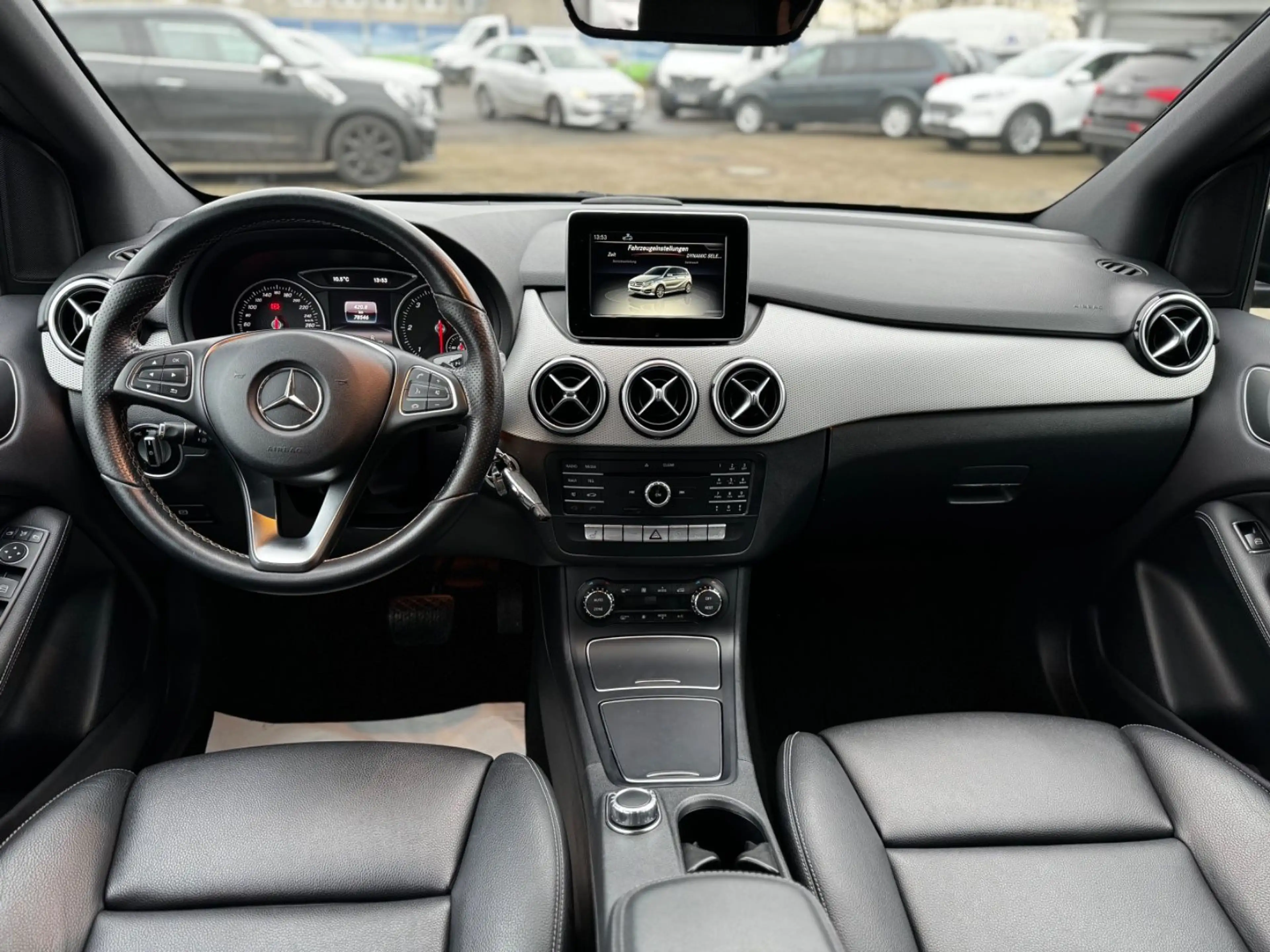 Mercedes-Benz B 180 CDI /VOLLLEDER|PDC|NAVI|LED neuer Motor — photo 10