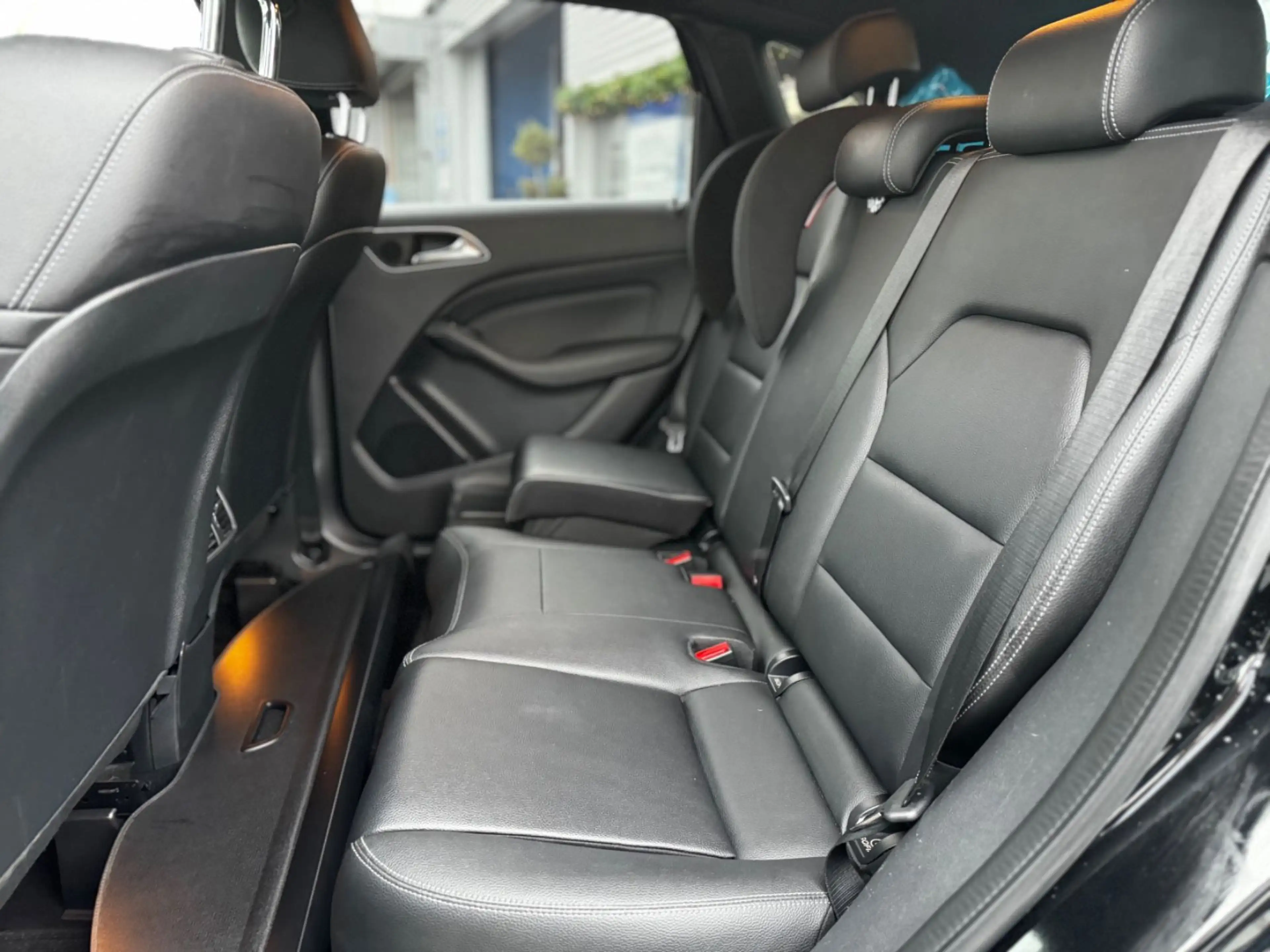 Mercedes-Benz B 180 CDI /VOLLLEDER|PDC|NAVI|LED neuer Motor — photo 13